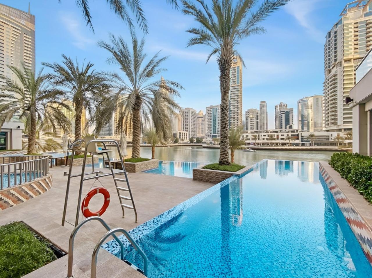 High-Floor 2BR in Dubai Marina with Balcony