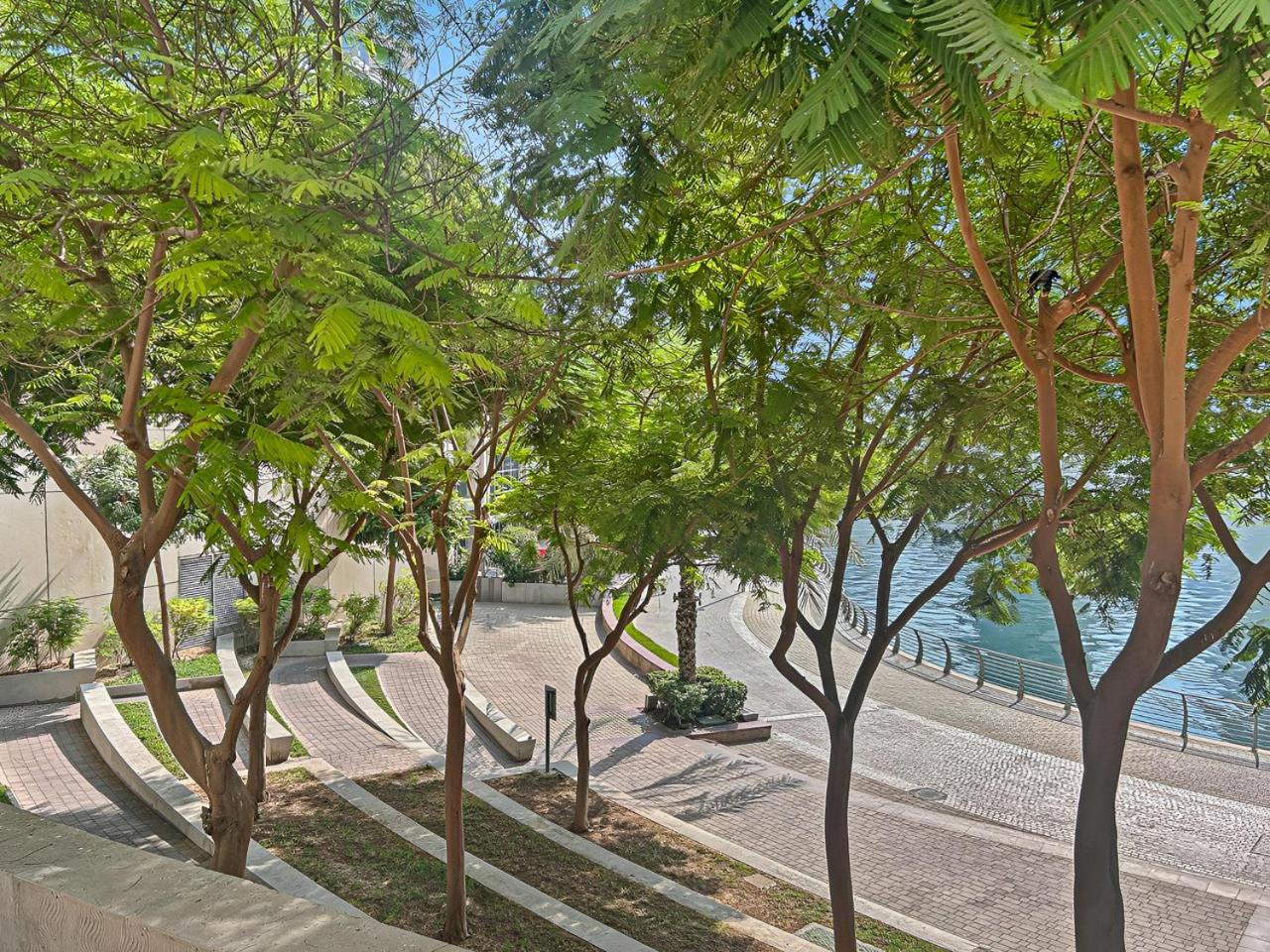 High-Floor 2BR in Dubai Marina with Balcony