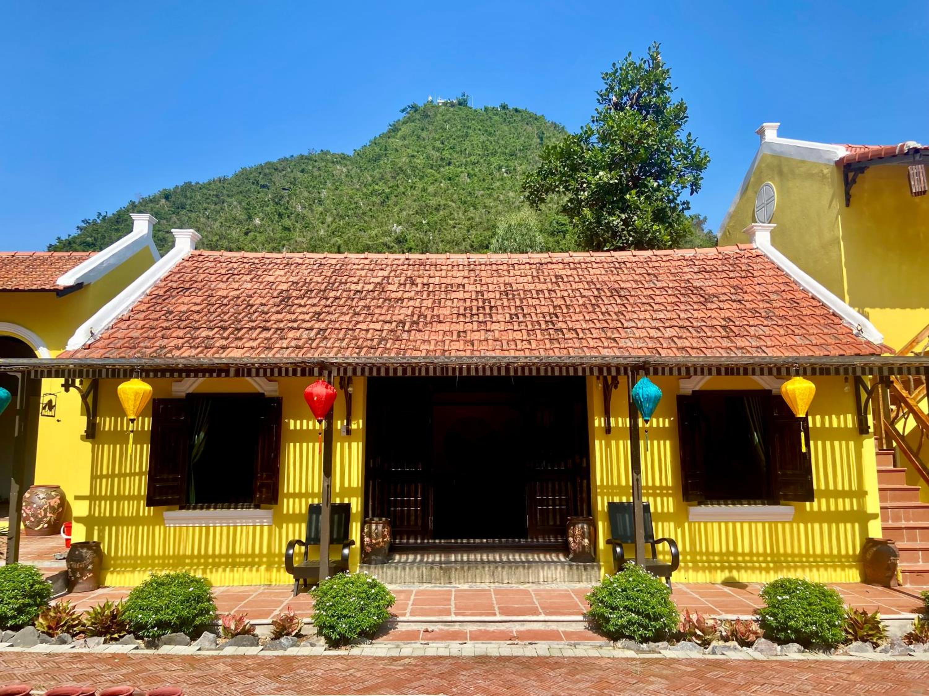 ANN GARDEN RETREAT by Secret Garden Cat Ba