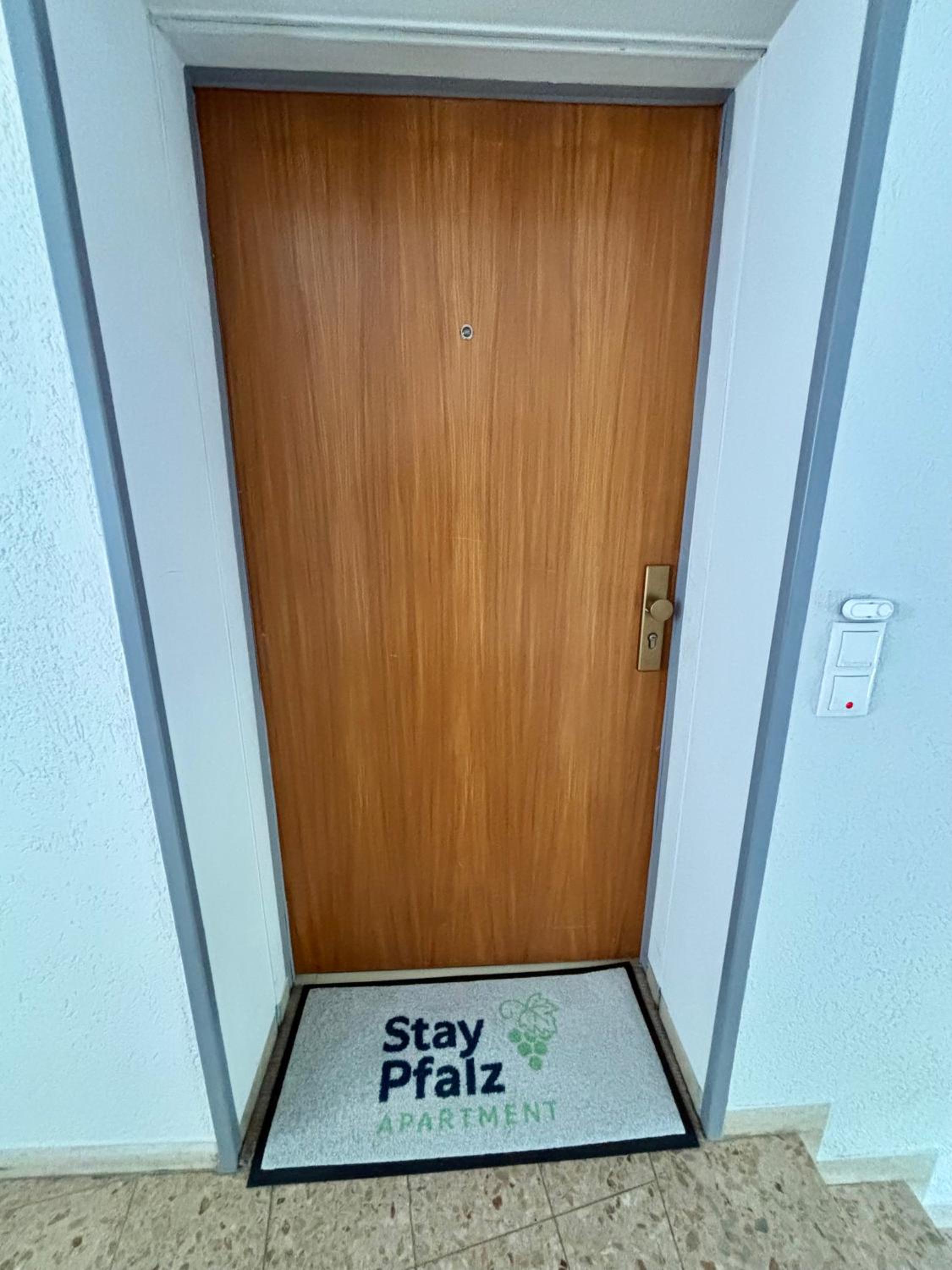 StayPfalz Apartment - 3 Zimmer & Parkplatz