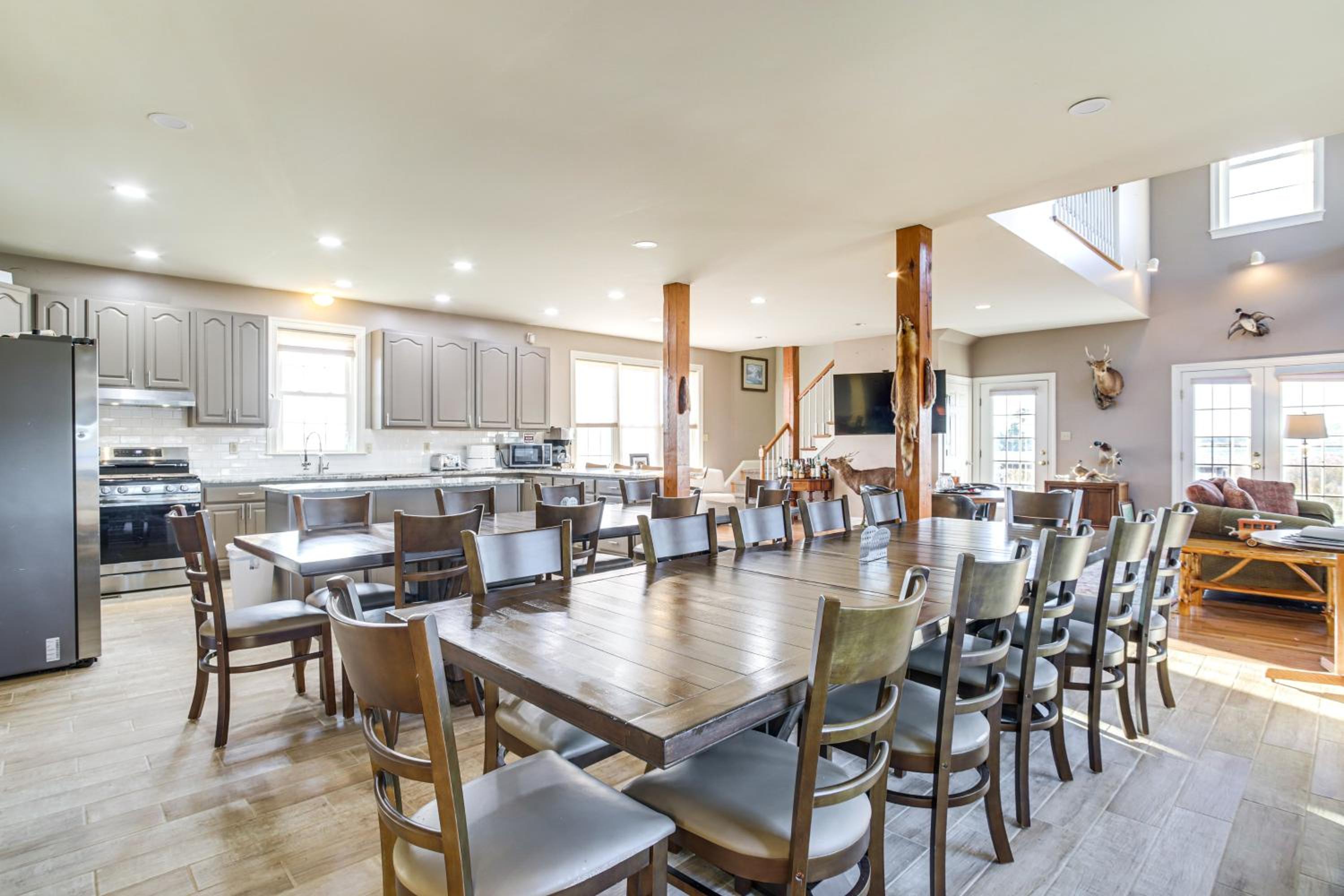 Eastern Shore Group Getaway! Riverfront Home