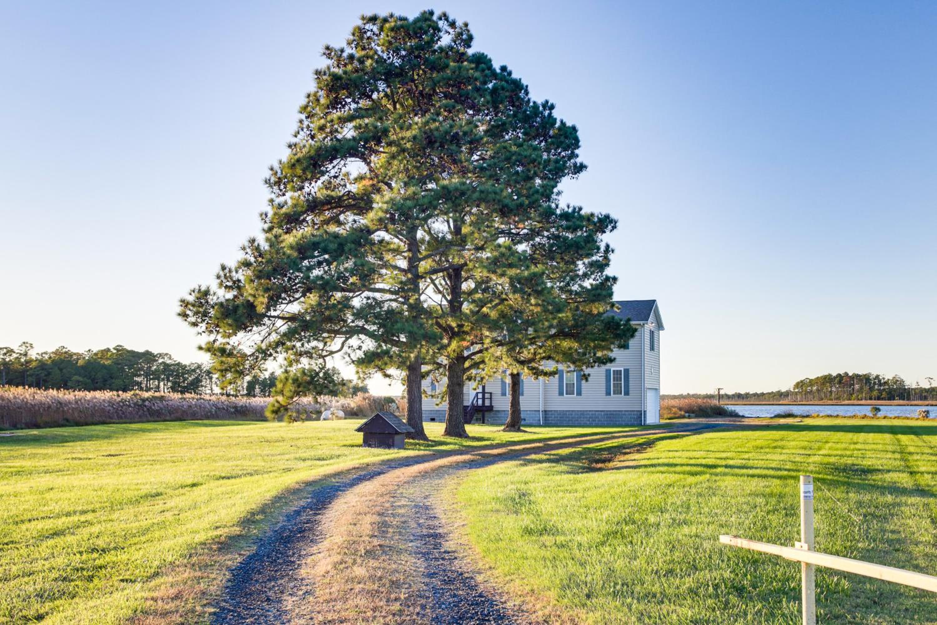 Eastern Shore Group Getaway! Riverfront Home