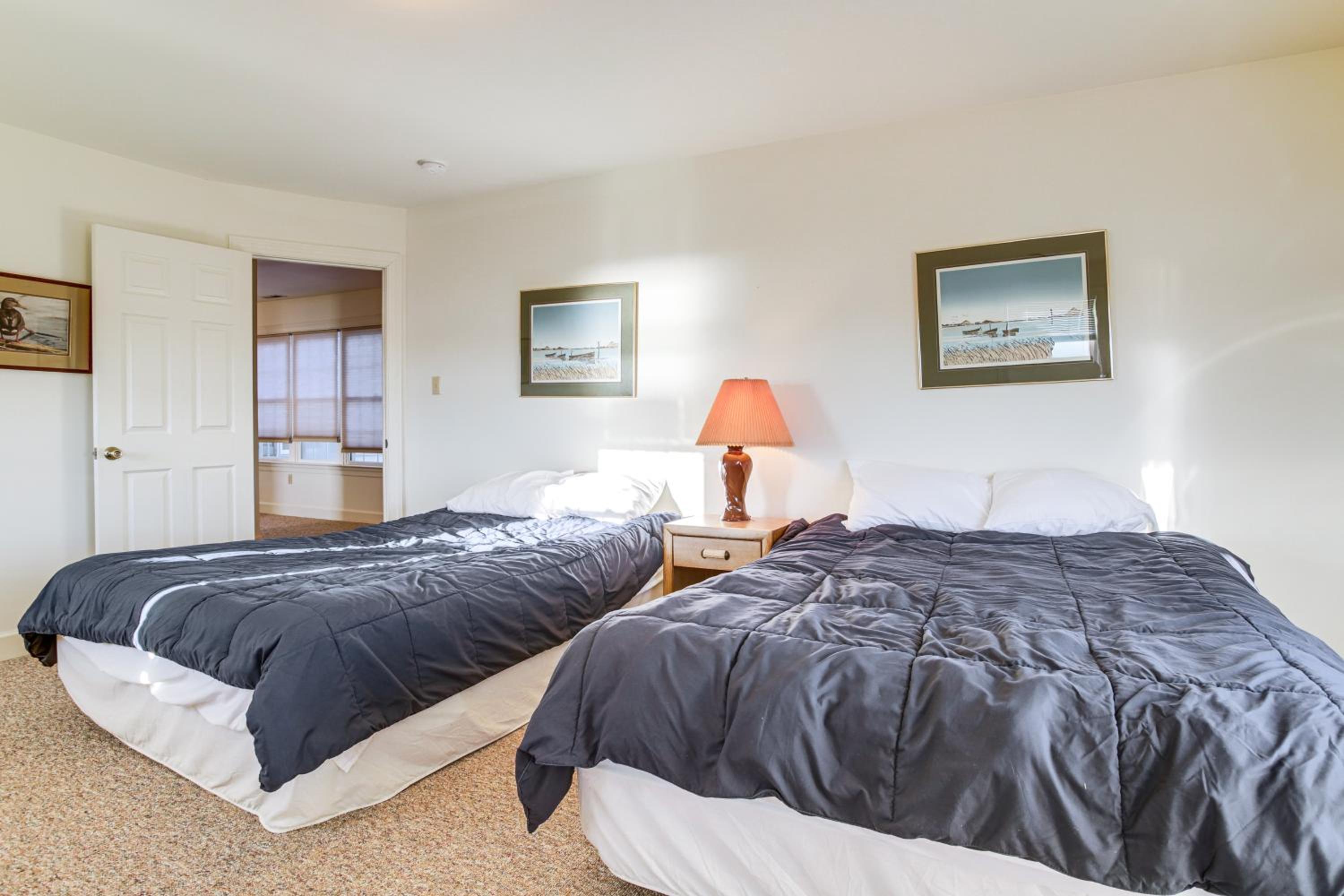 Eastern Shore Group Getaway! Riverfront Home
