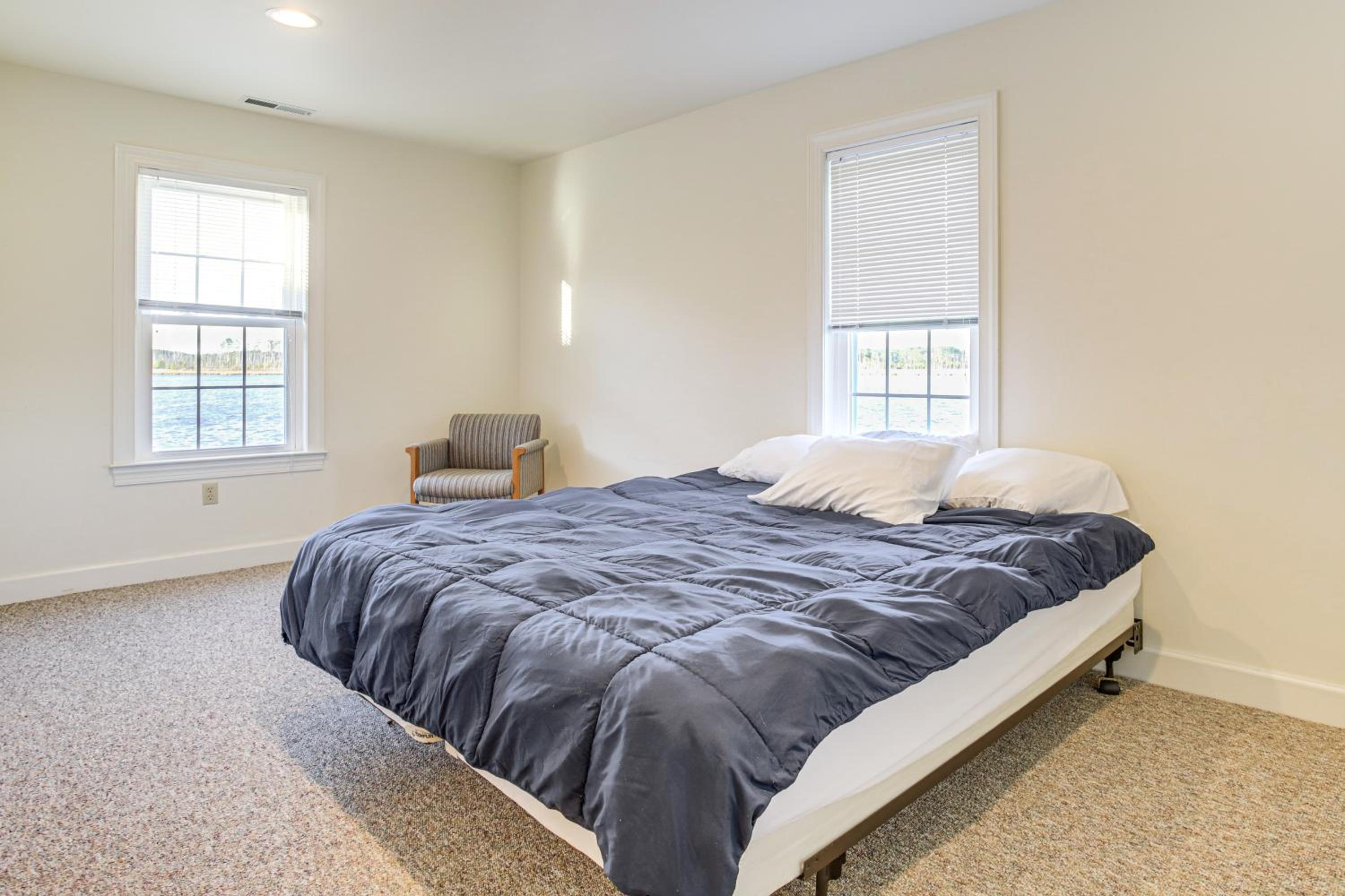 Eastern Shore Group Getaway! Riverfront Home