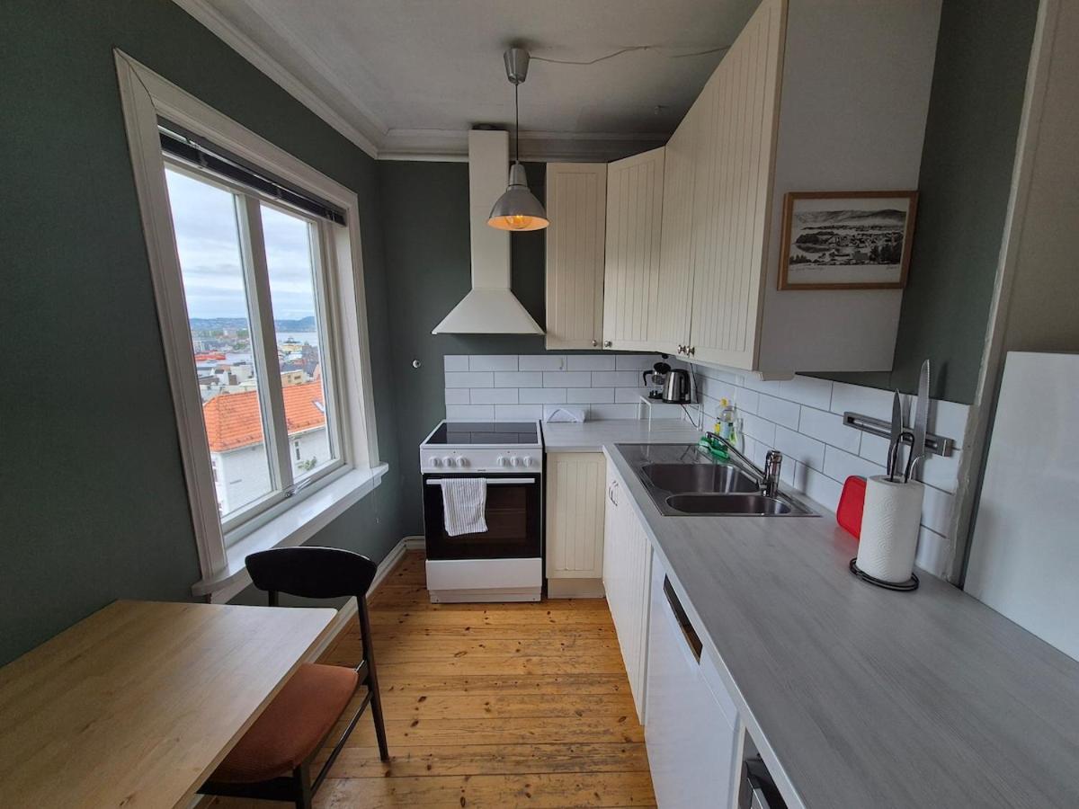2-roms leilighet med spektakulær utsikt og privat hage