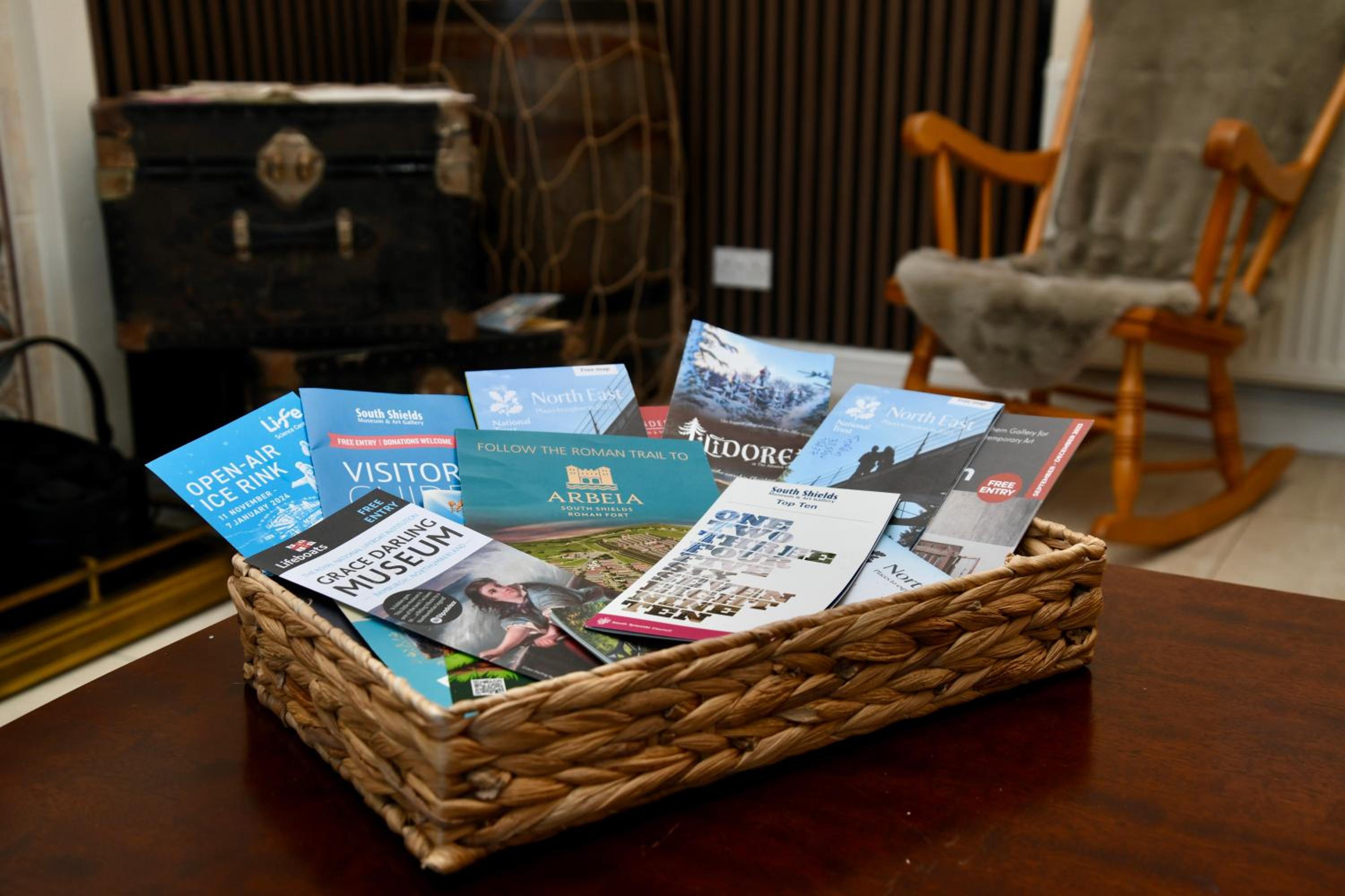 The Lower Deck-South Shields 4 seperate beds sleeps 5 Contractor and Long Stay Rates