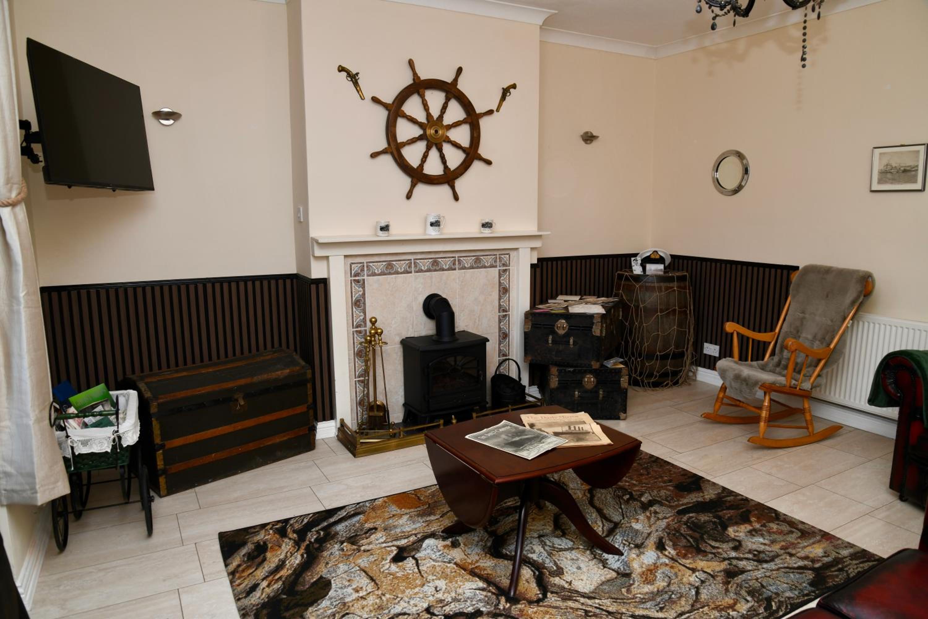 The Lower Deck-South Shields 4 seperate beds sleeps 5 Contractor and Long Stay Rates