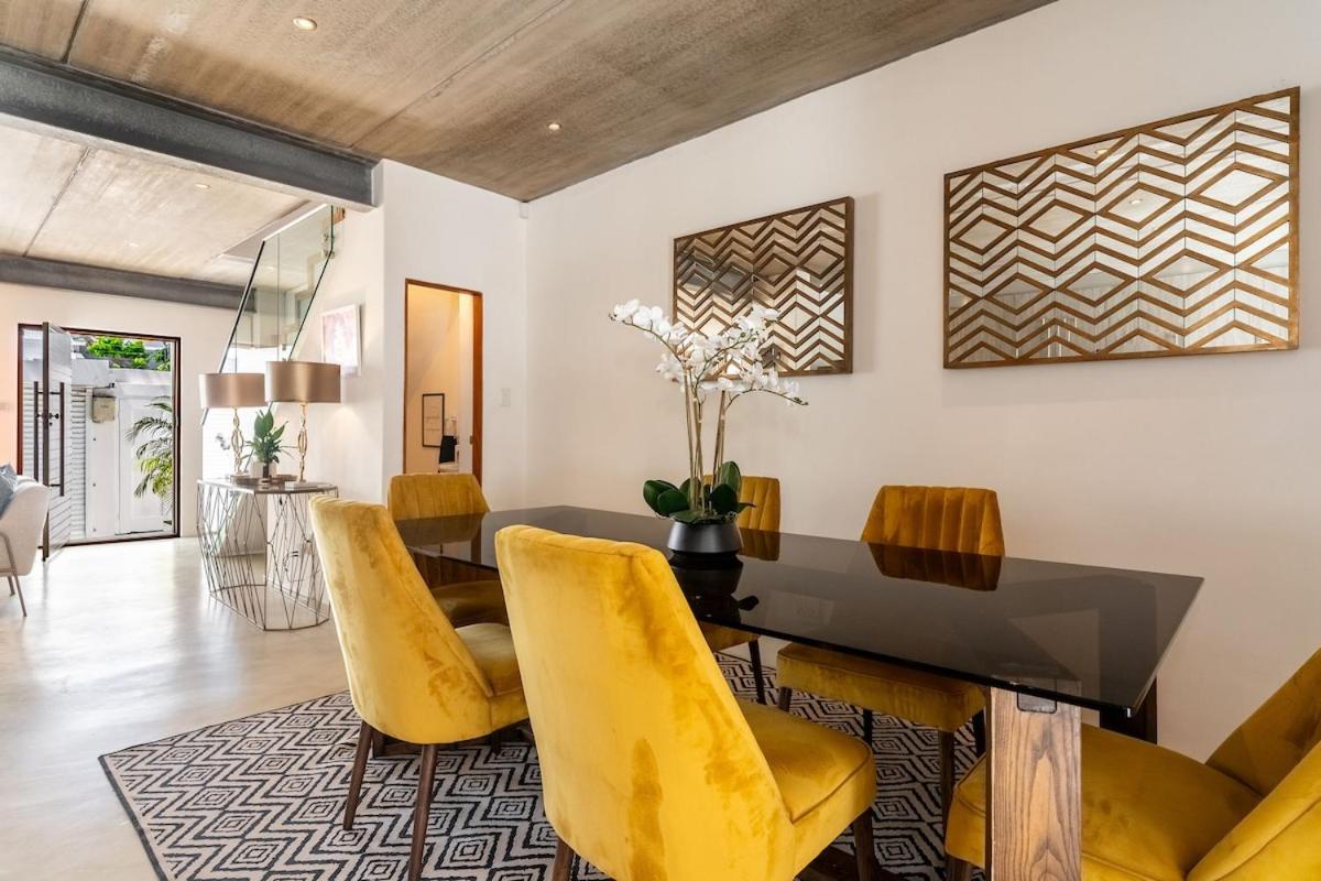 Modern Rustic Gem at the foot of Table Mountain