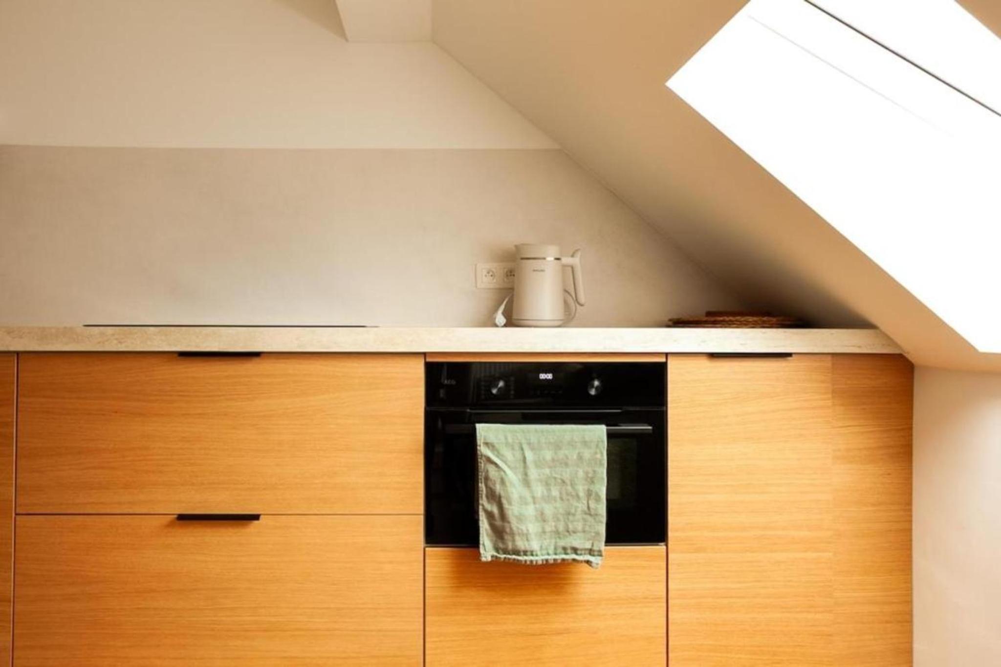 Cozy 1BDR Topfloor duplex flat