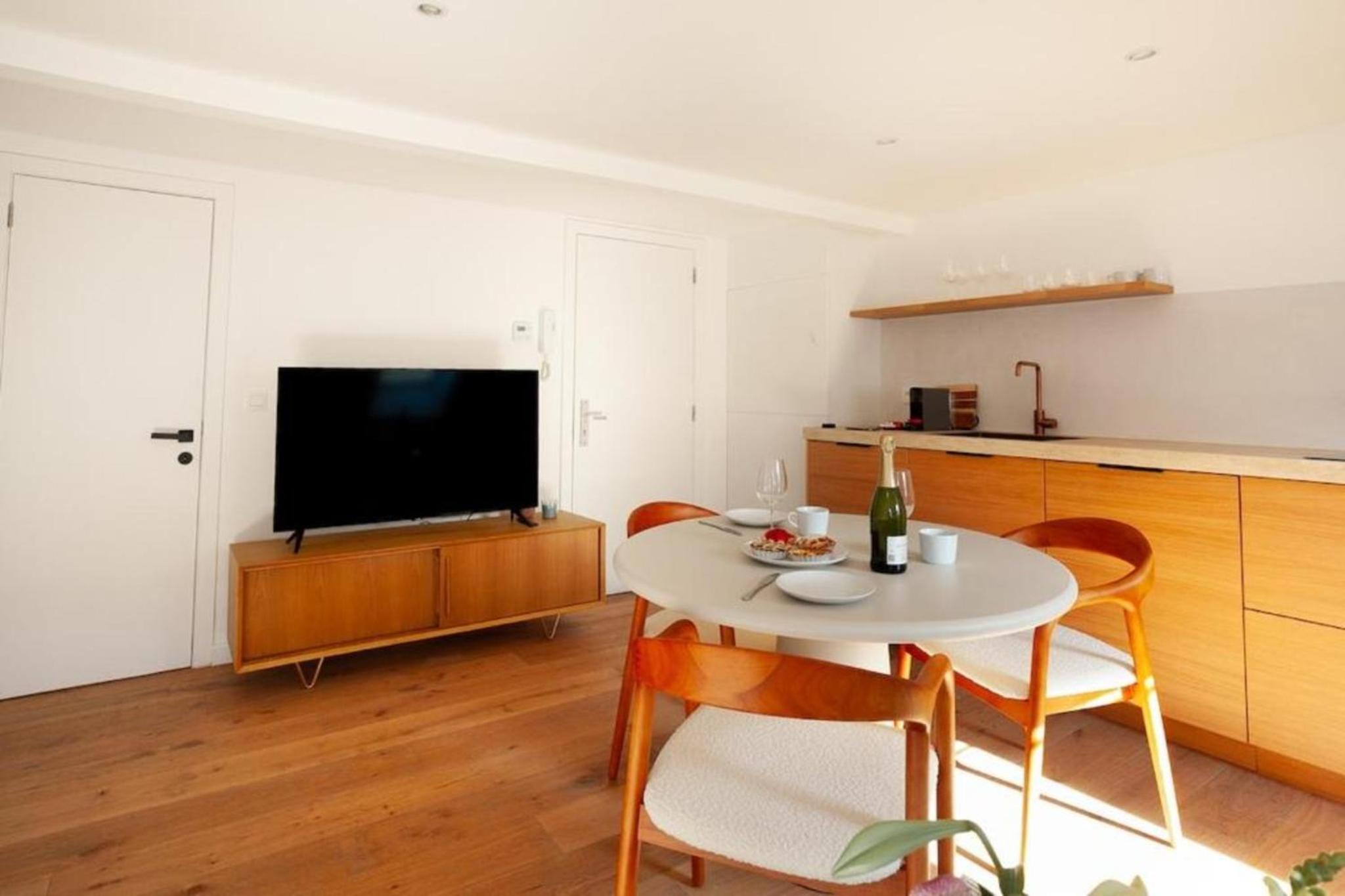Cozy 1BDR Topfloor duplex flat