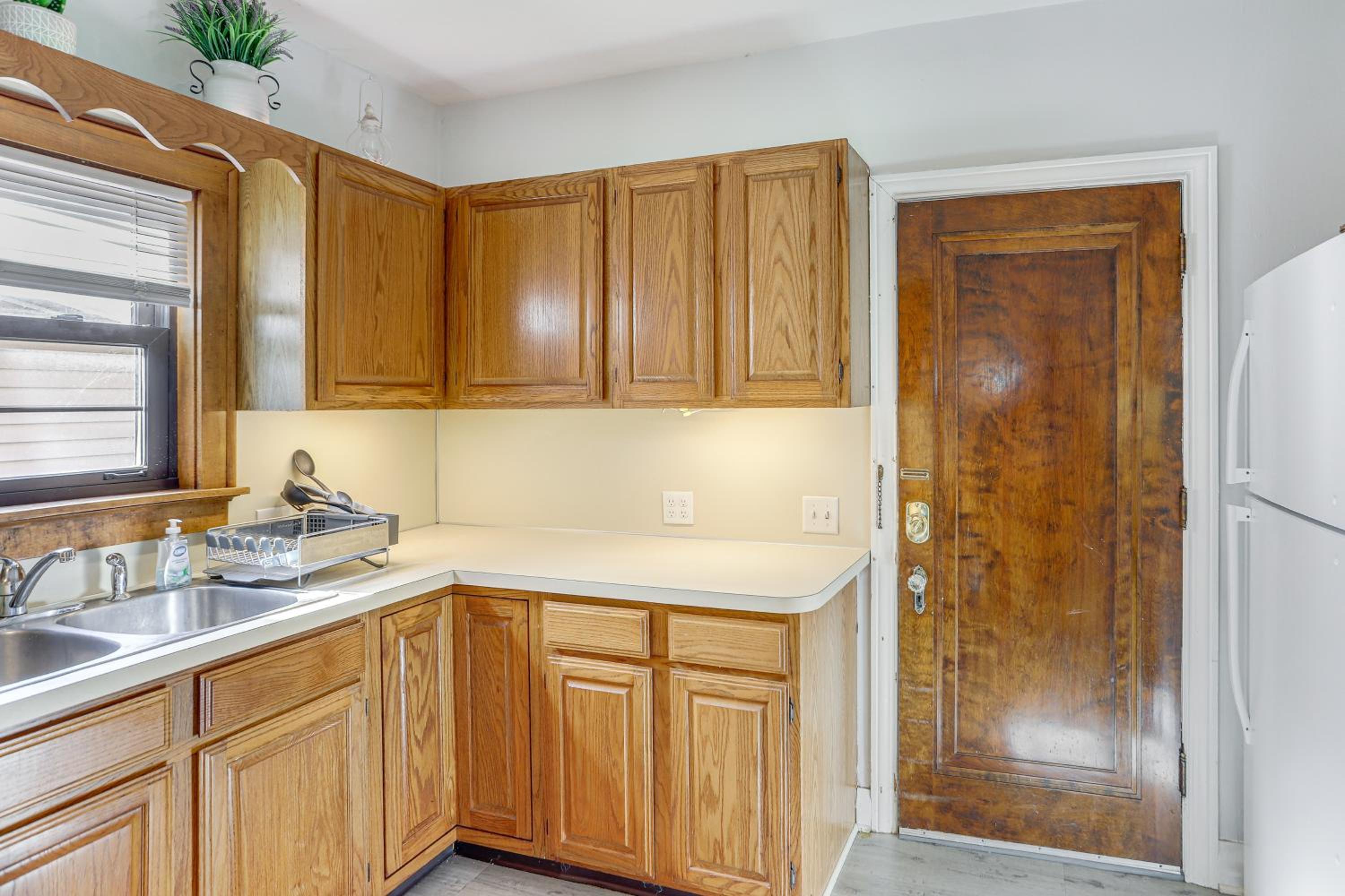 Striking Tudor Revival in Five Points District!