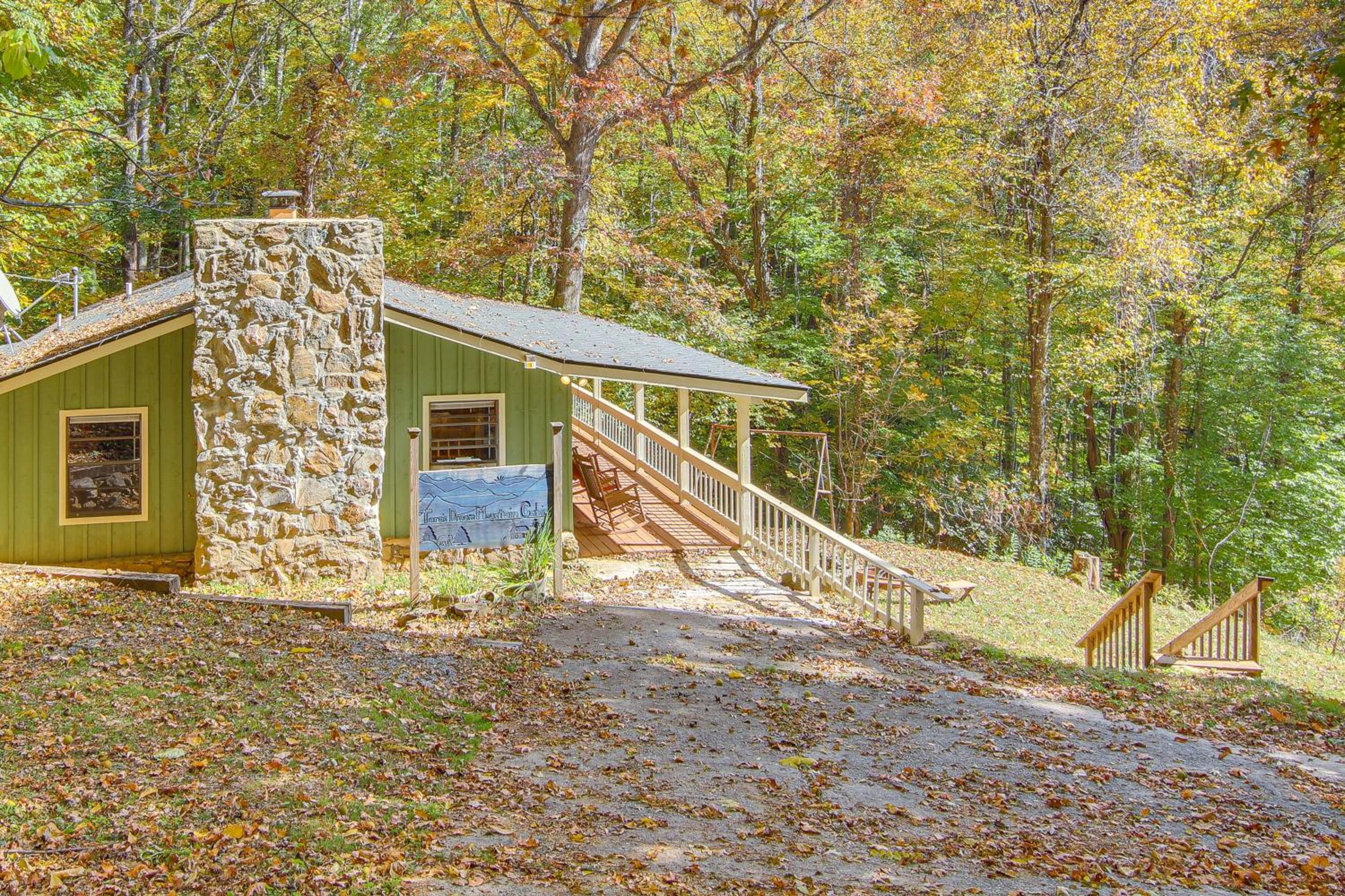 Beautiful Cold Mountain Views! Canton Cabin