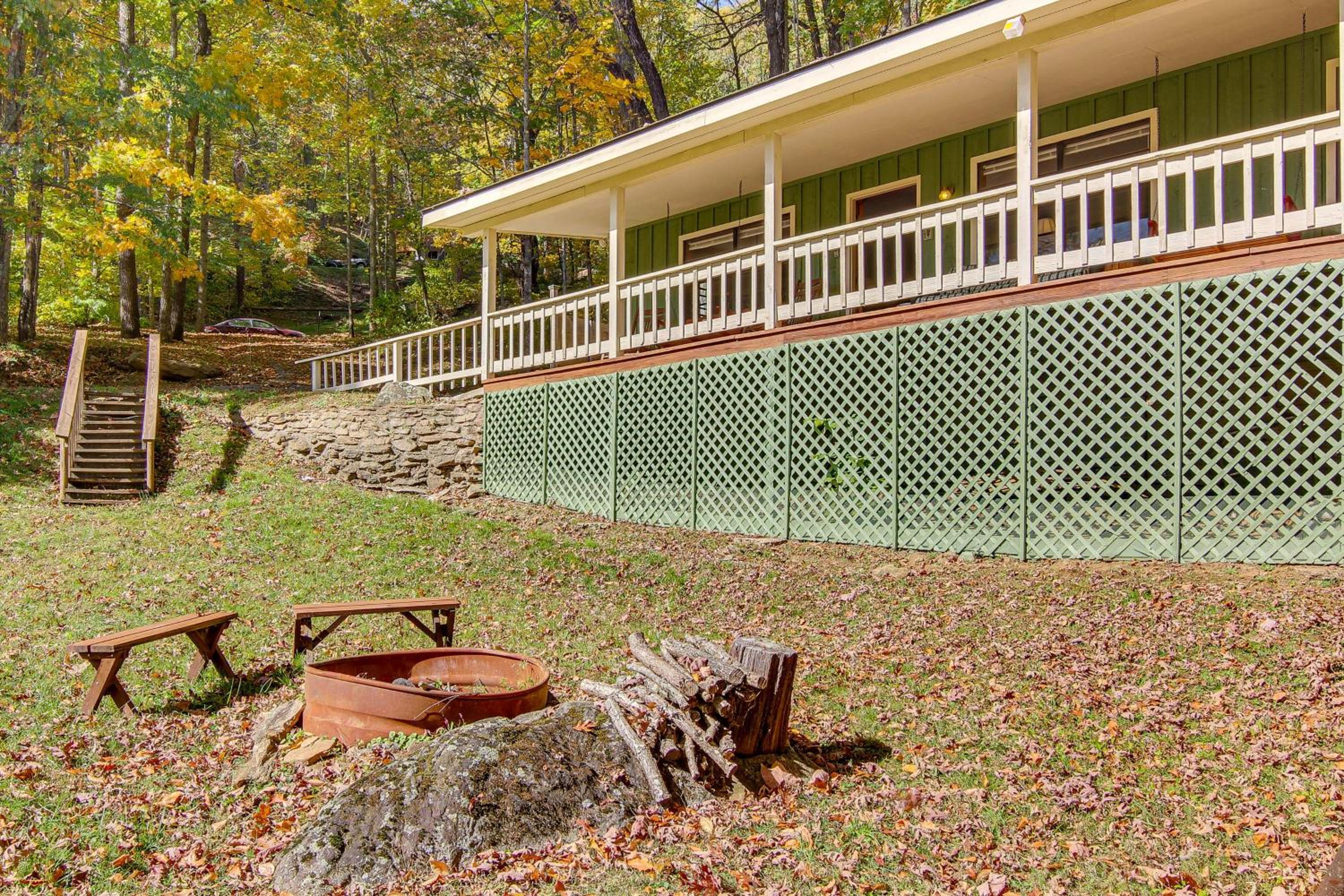 Beautiful Cold Mountain Views! Canton Cabin