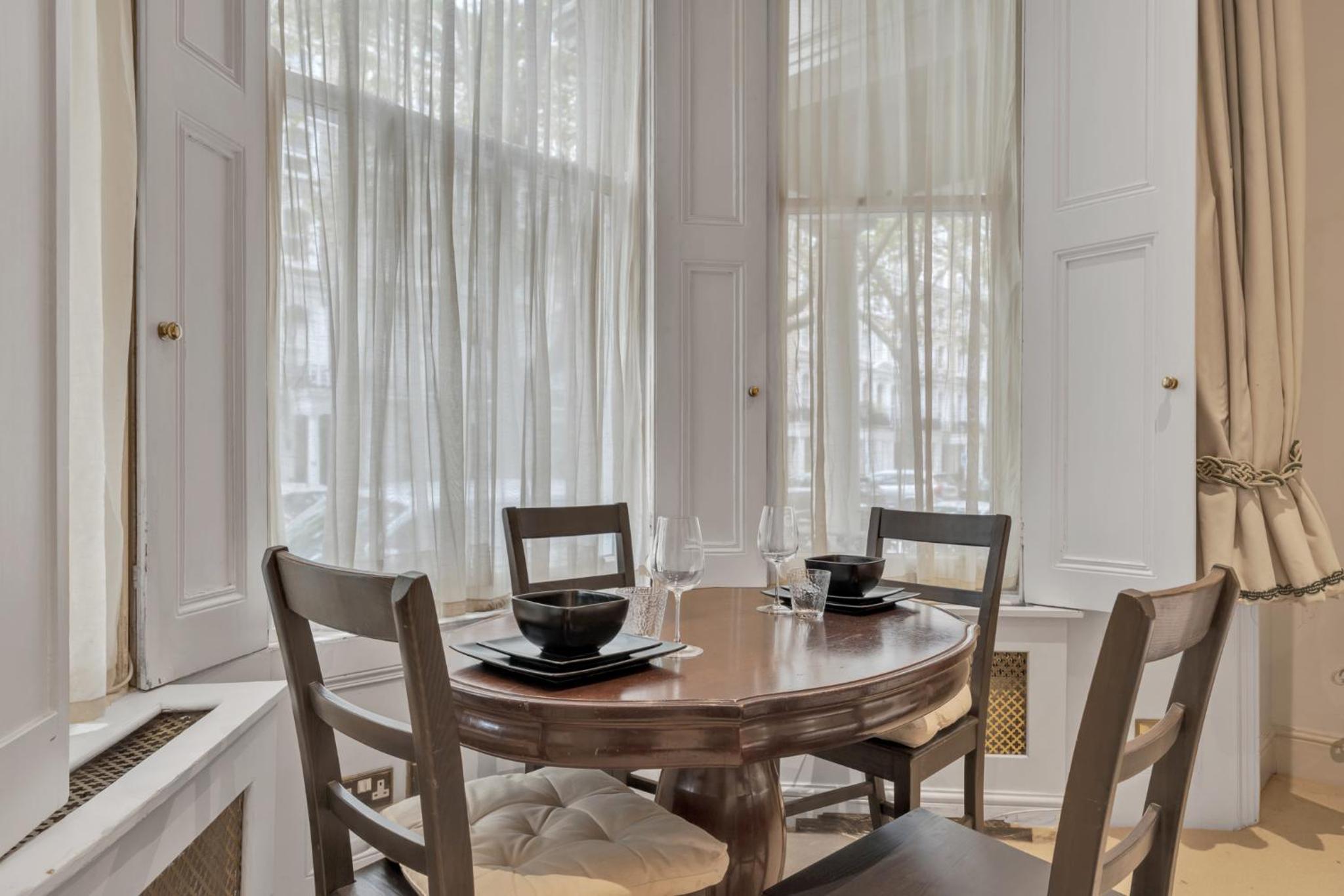 The Knightsbridge Suites