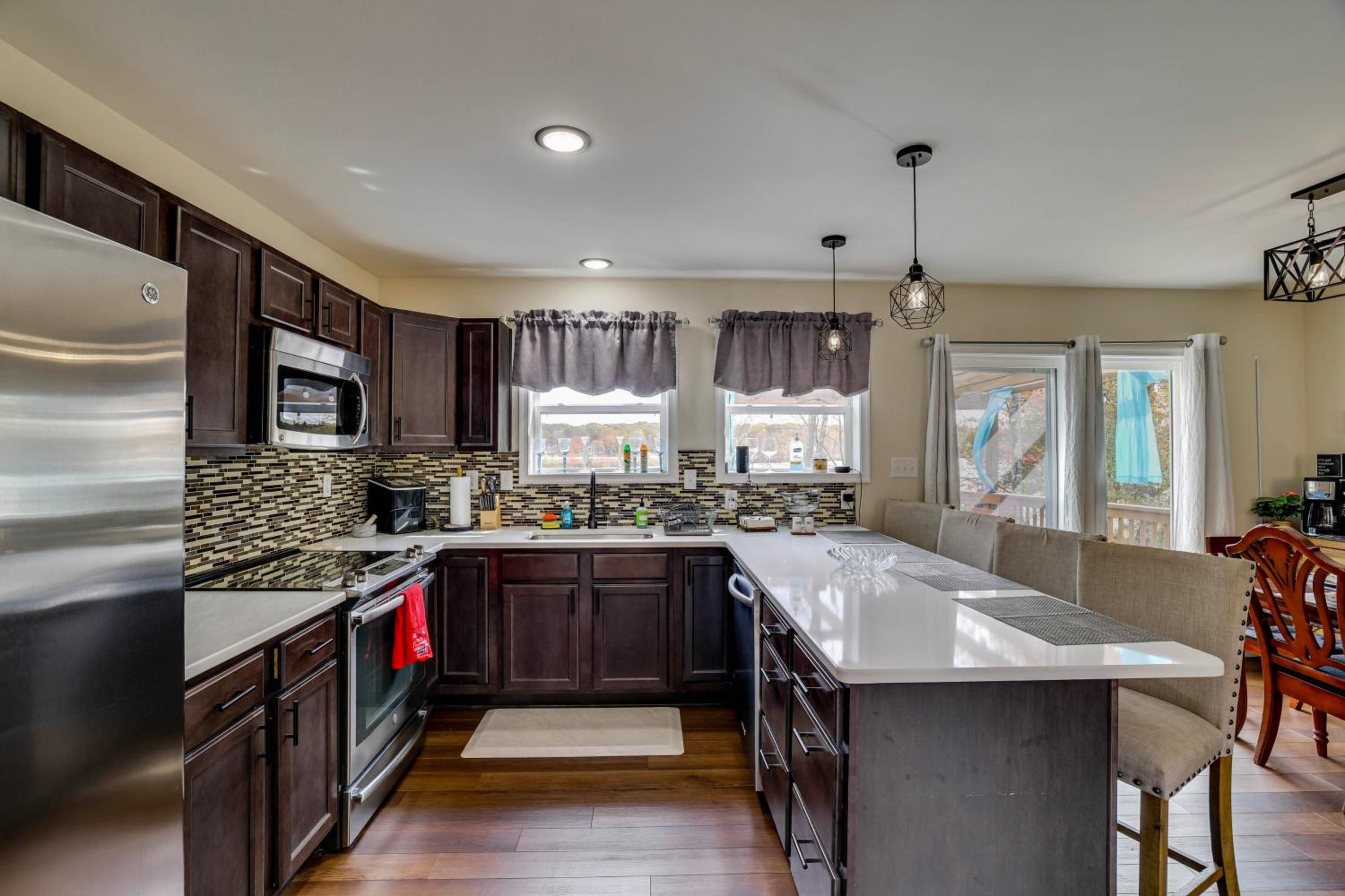 Lakefront Pocono Retreat with Hot Tub and Movie Hub