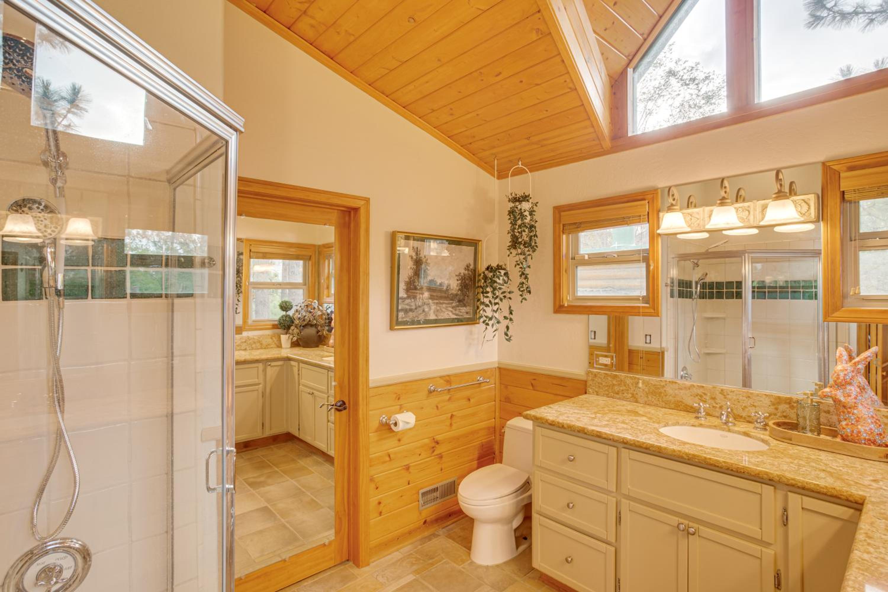 3 Mi to Snow Summit Charming Home with Fenced Yard