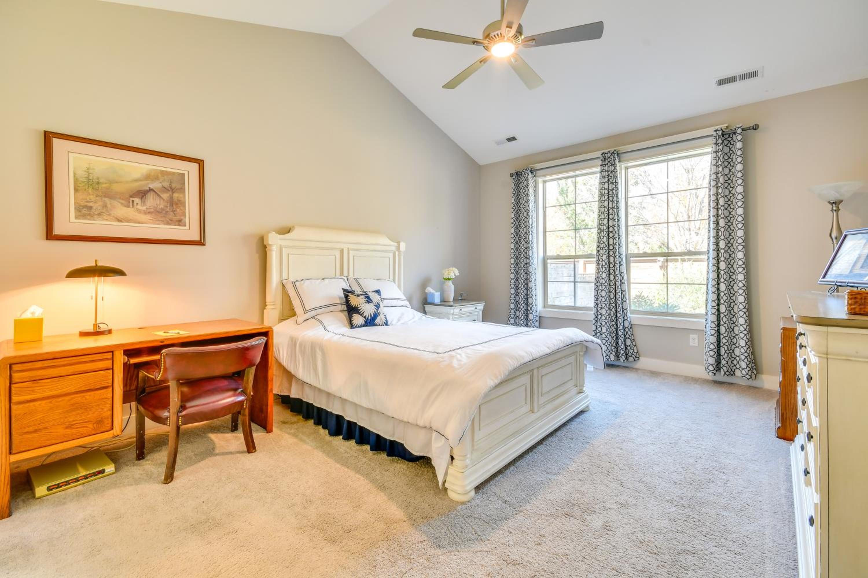 Couples Retreat Near Trails and Blue Ridge Pkwy!