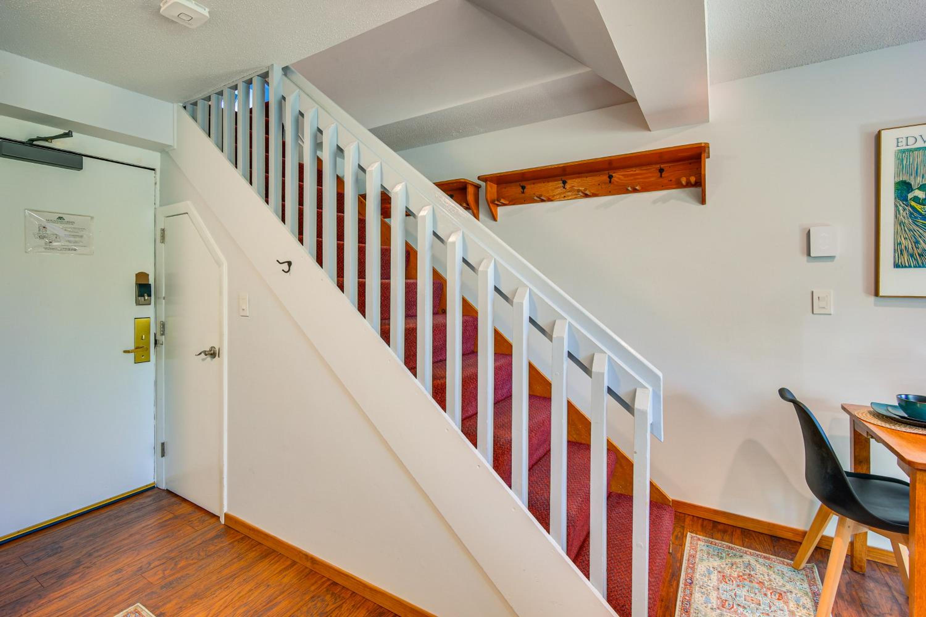 Steps to Ski Lifts! Mountain Green Resort Retreat
