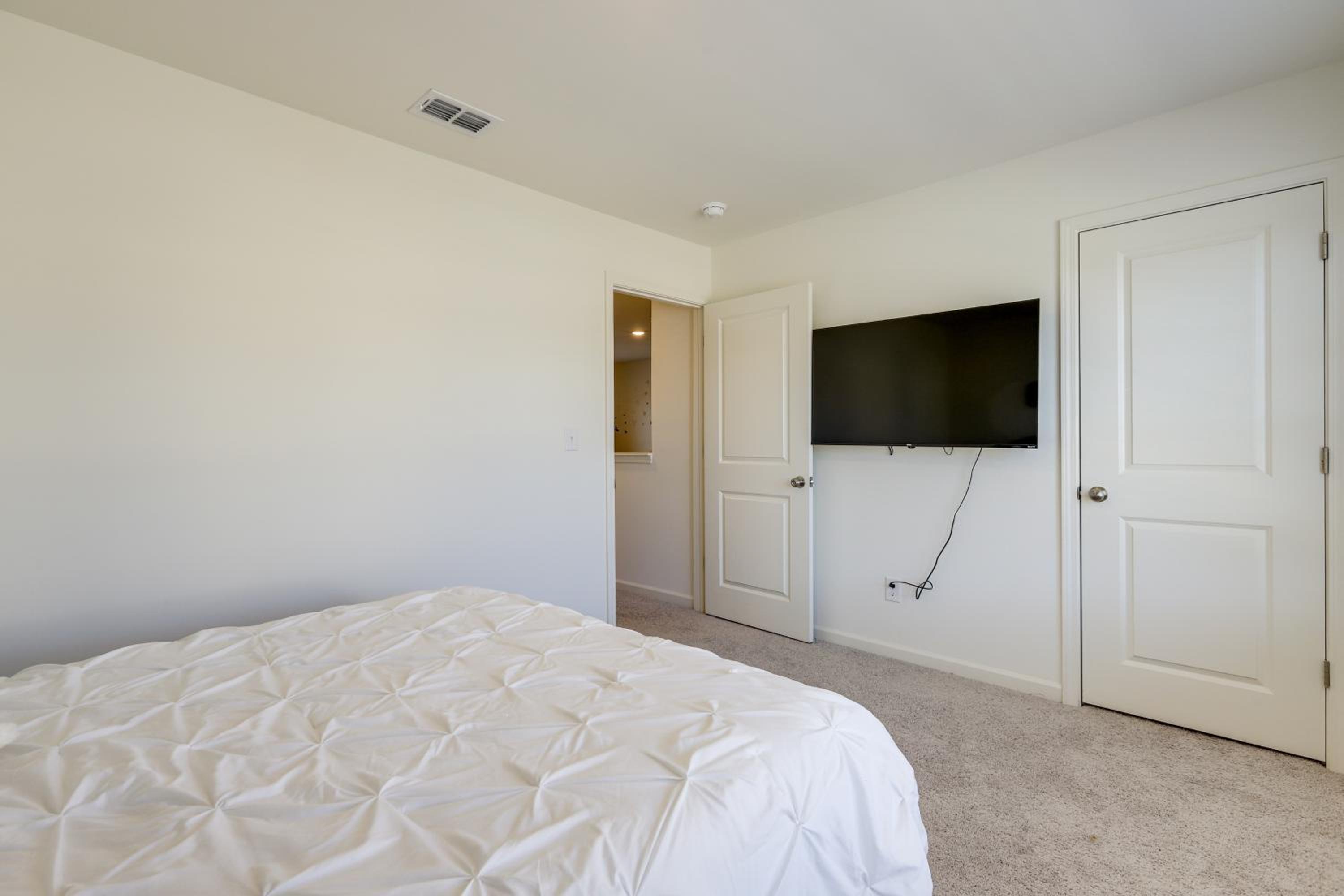 Family Fun in Jackson! Convenient and Spacious Base