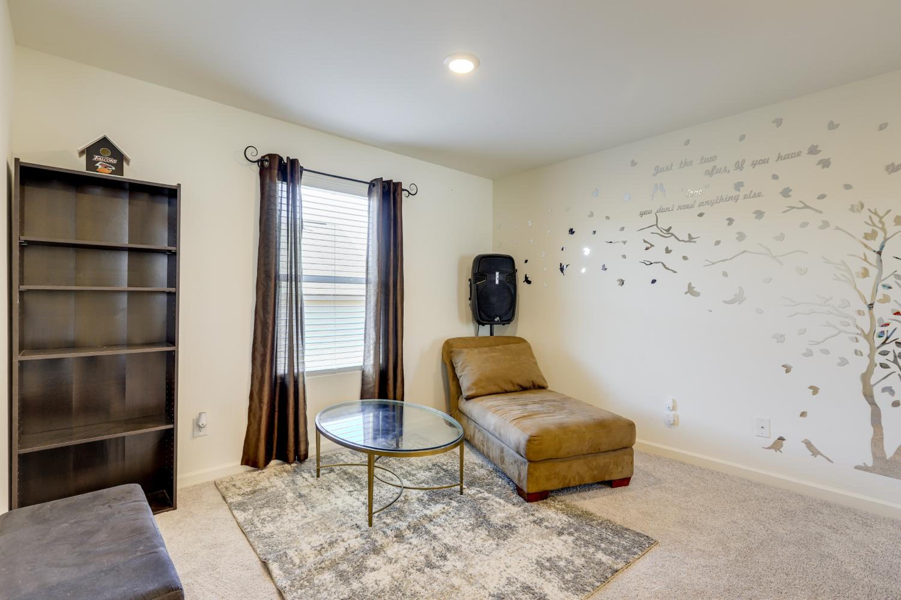 Family Fun in Jackson! Convenient and Spacious Base