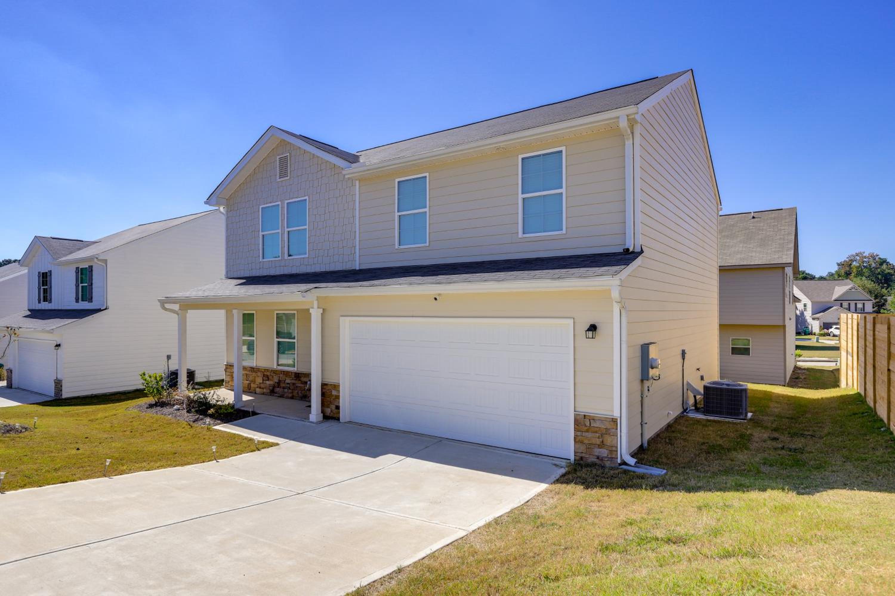 Family Fun in Jackson! Convenient and Spacious Base