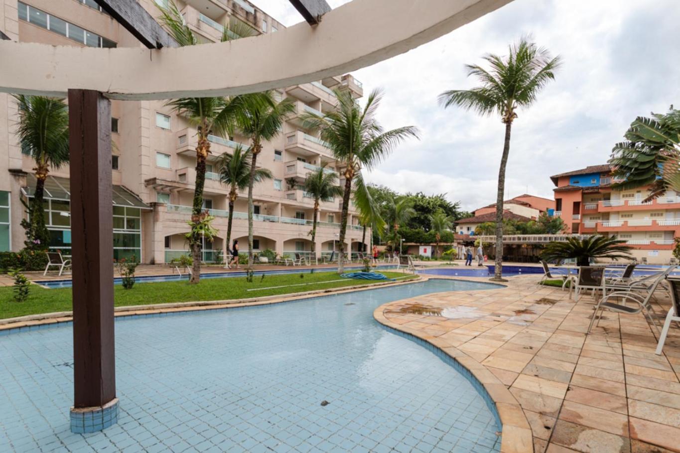 Loft c Varanda, Piscina e Academia em Itacuruca