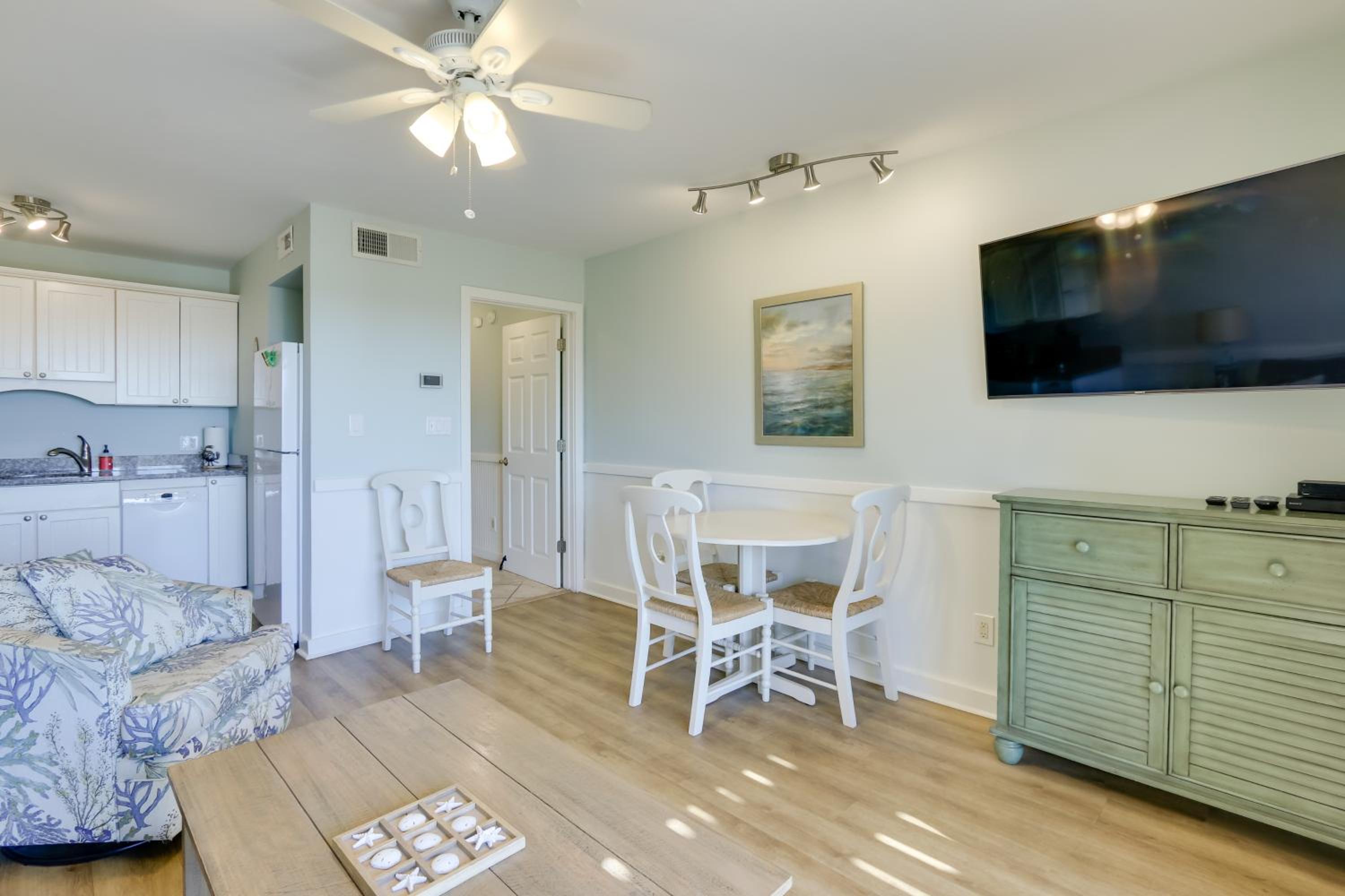 Oceanfront Breakers 137 Condo with Sunrise Views!