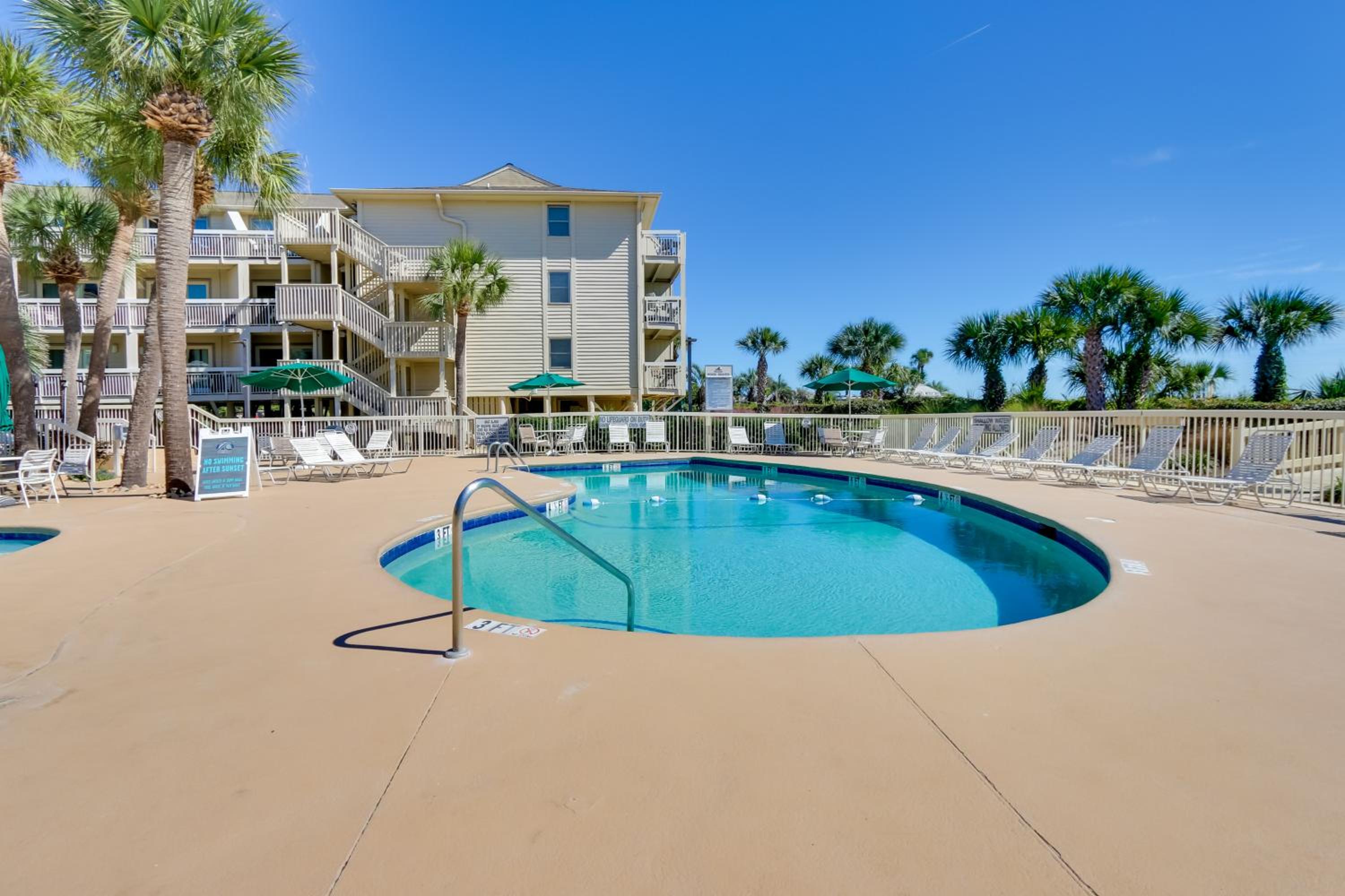 Oceanfront Breakers 137 Condo with Sunrise Views!