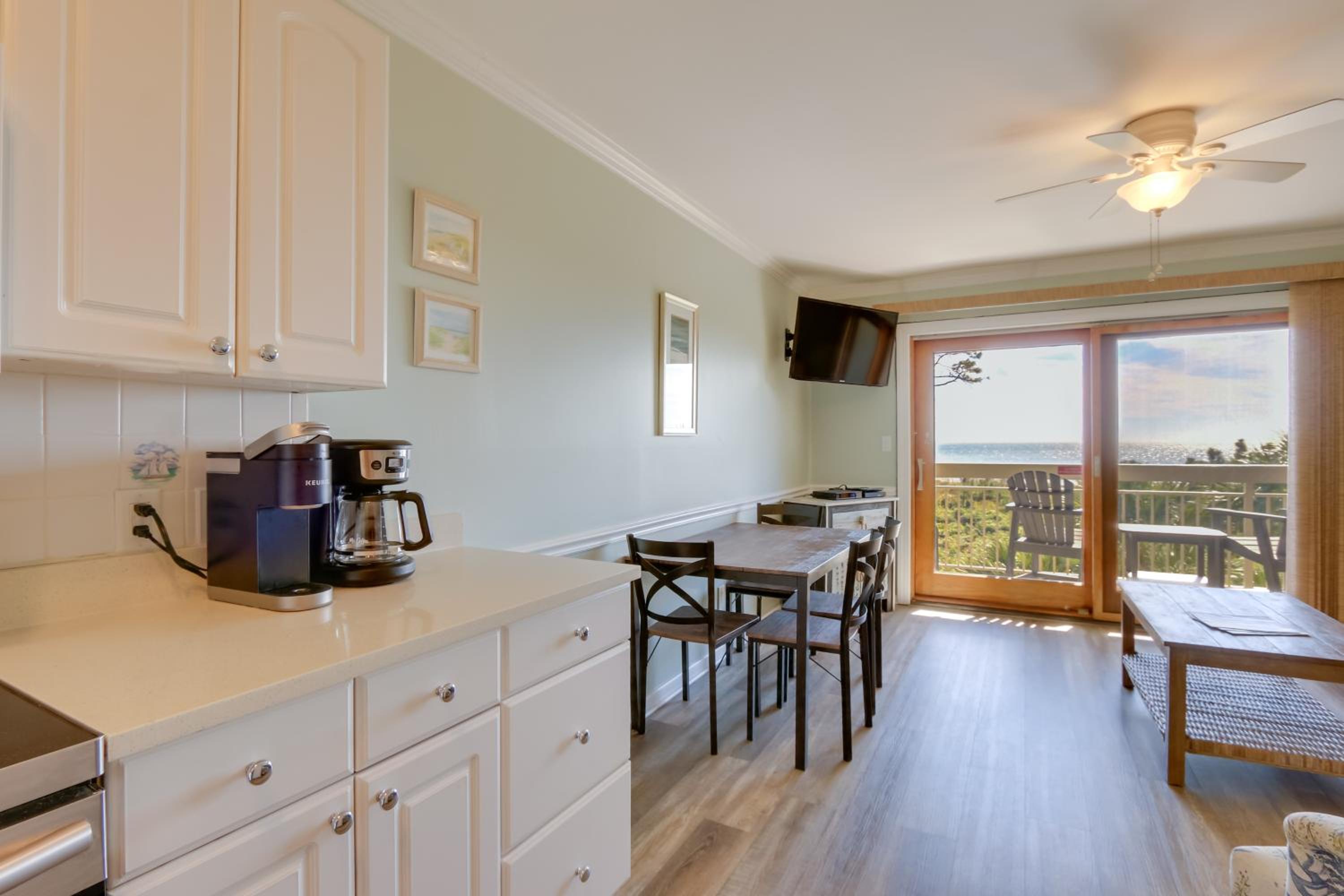 Oceanfront Condo! Breakers 210 with Sunrise Views