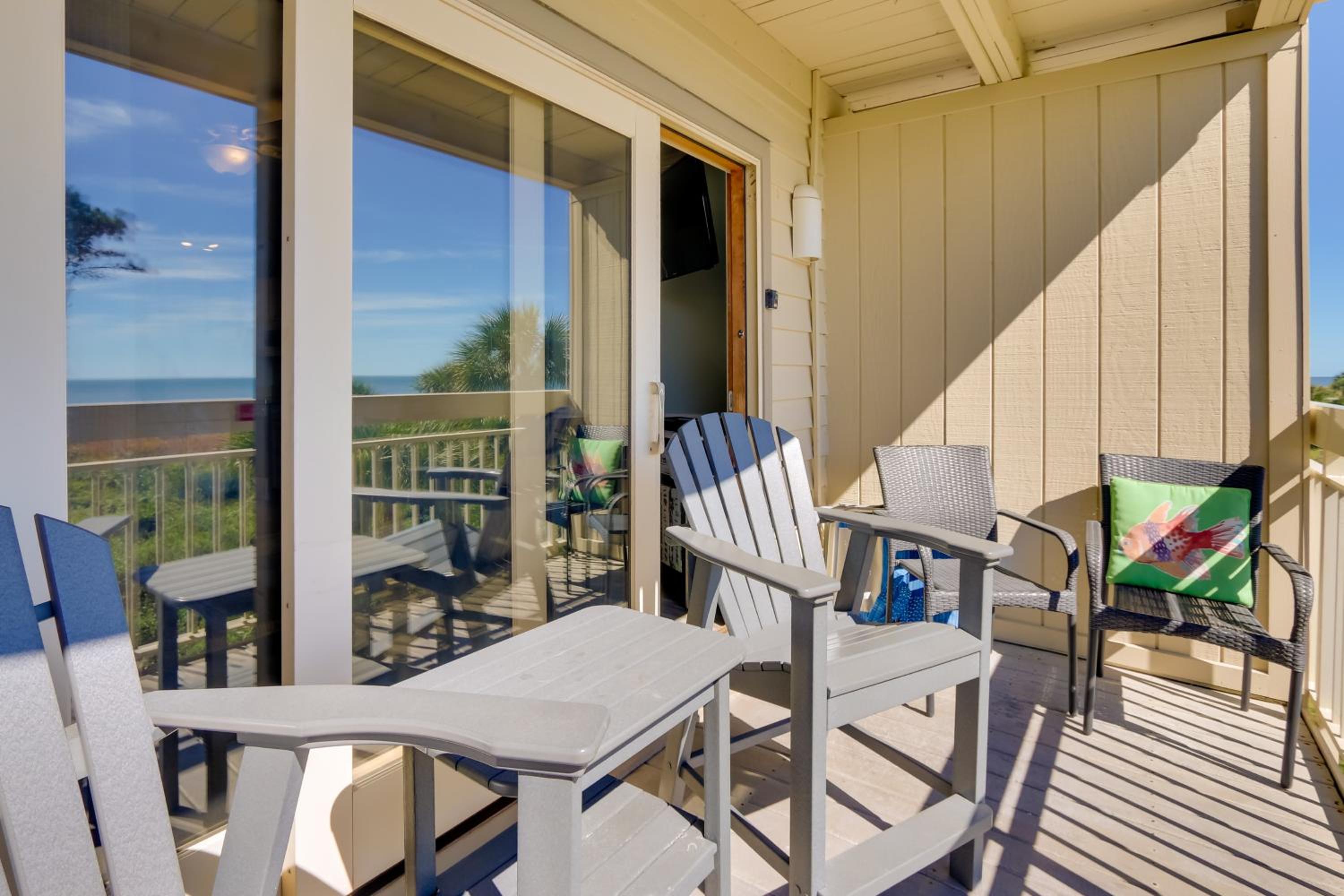 Oceanfront Condo! Breakers 210 with Sunrise Views