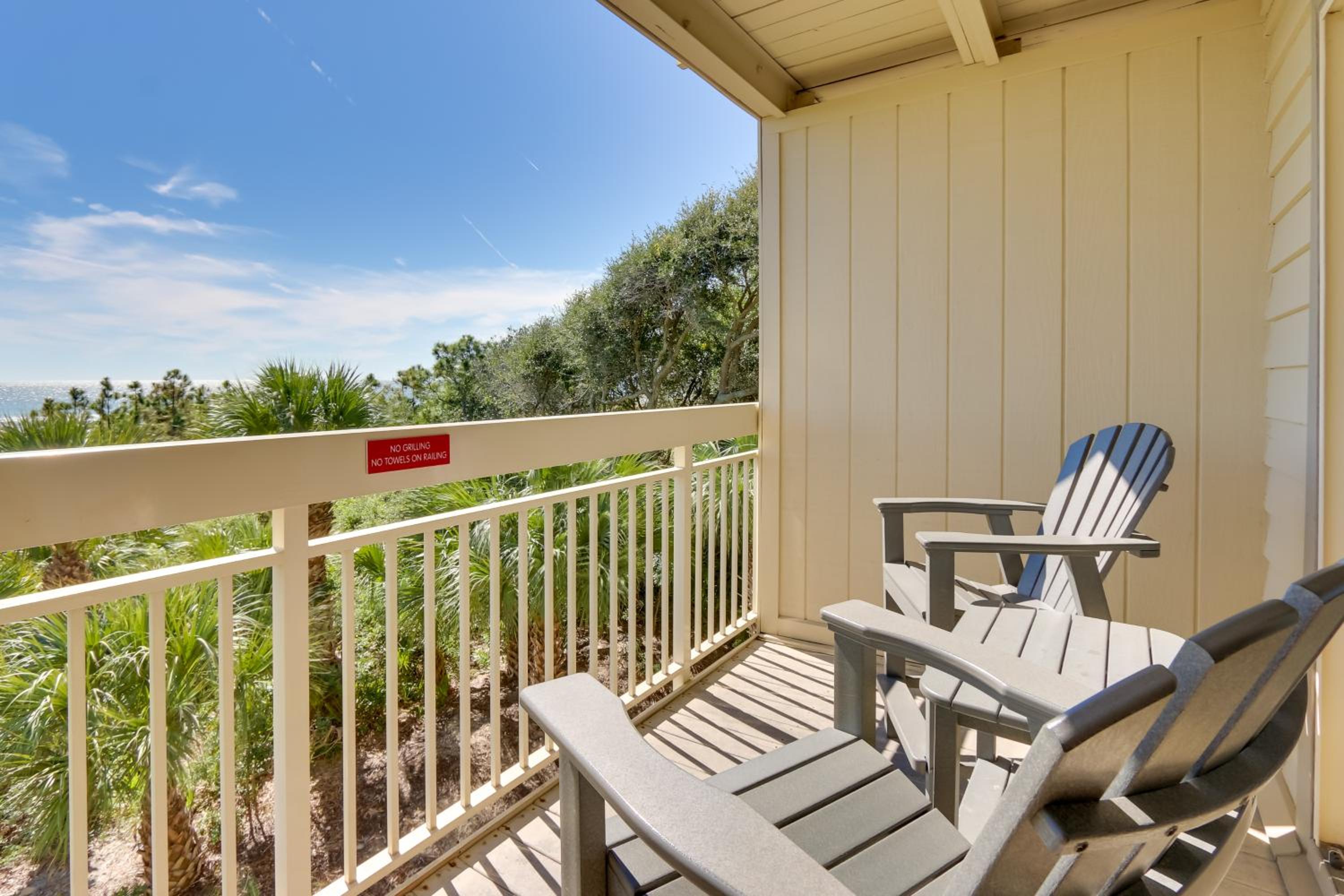 Oceanfront Condo! Breakers 210 with Sunrise Views