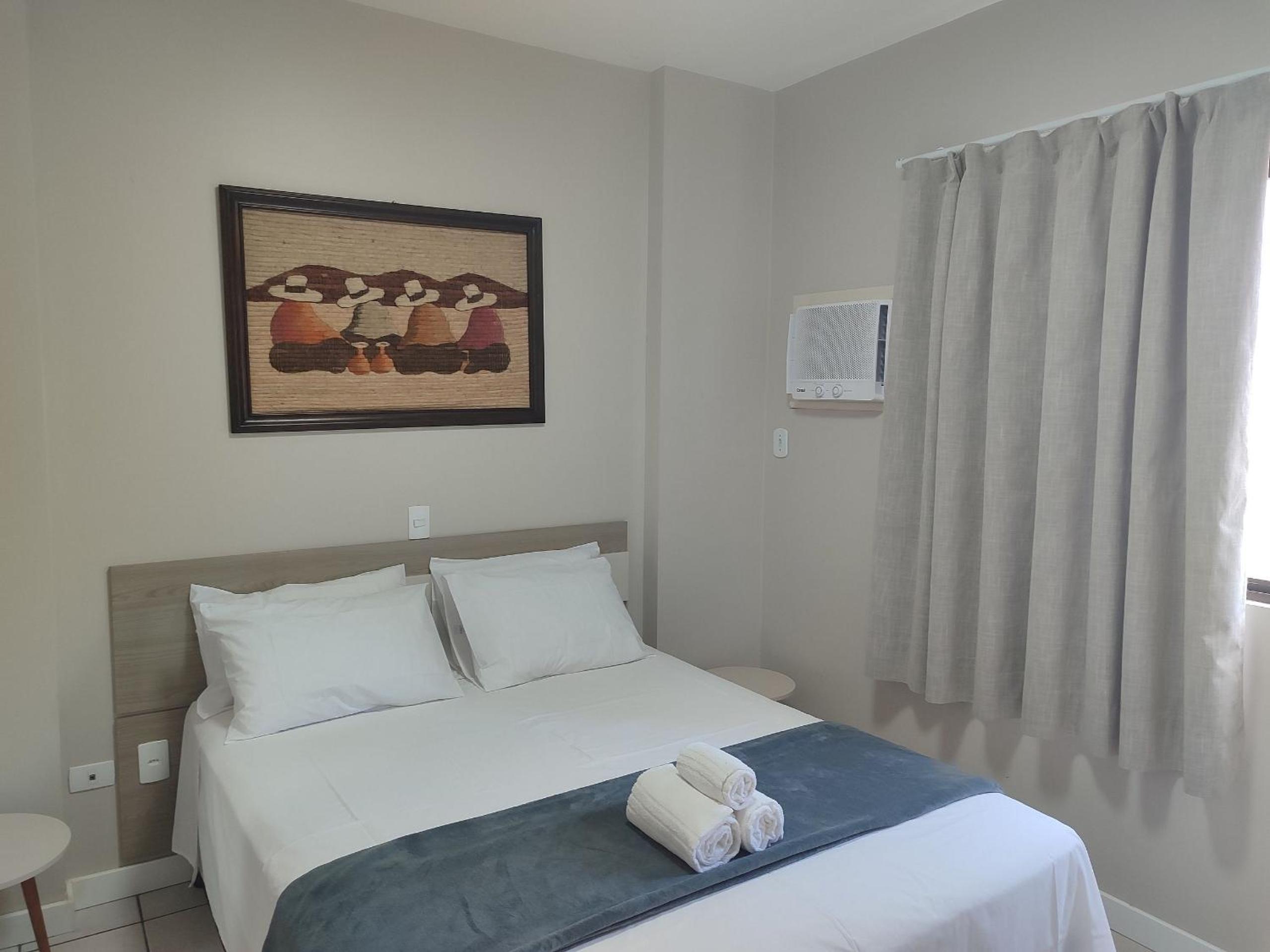 Fully equipped apartments in Meia Praia, 150m from the sea - EOOs