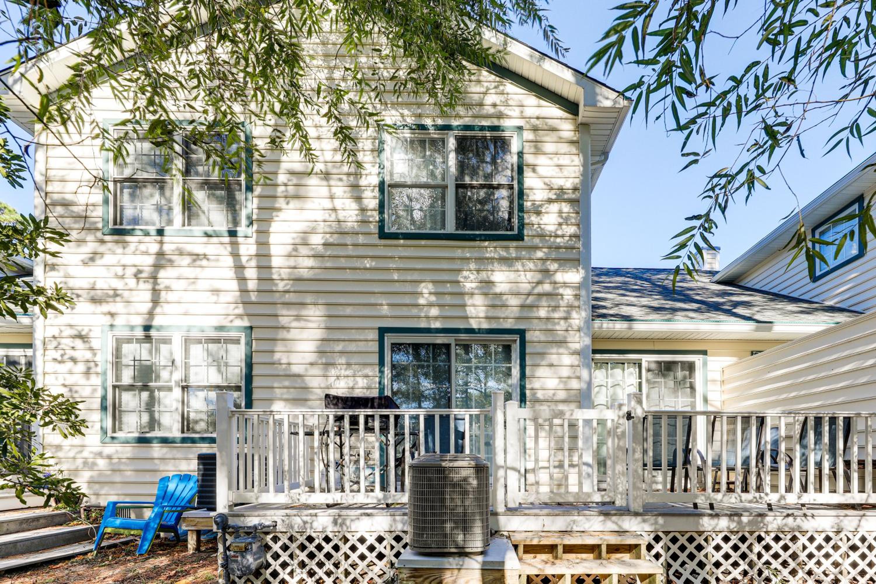2 Mi to Bethany Beach Boardwalk! Townhome with Pool