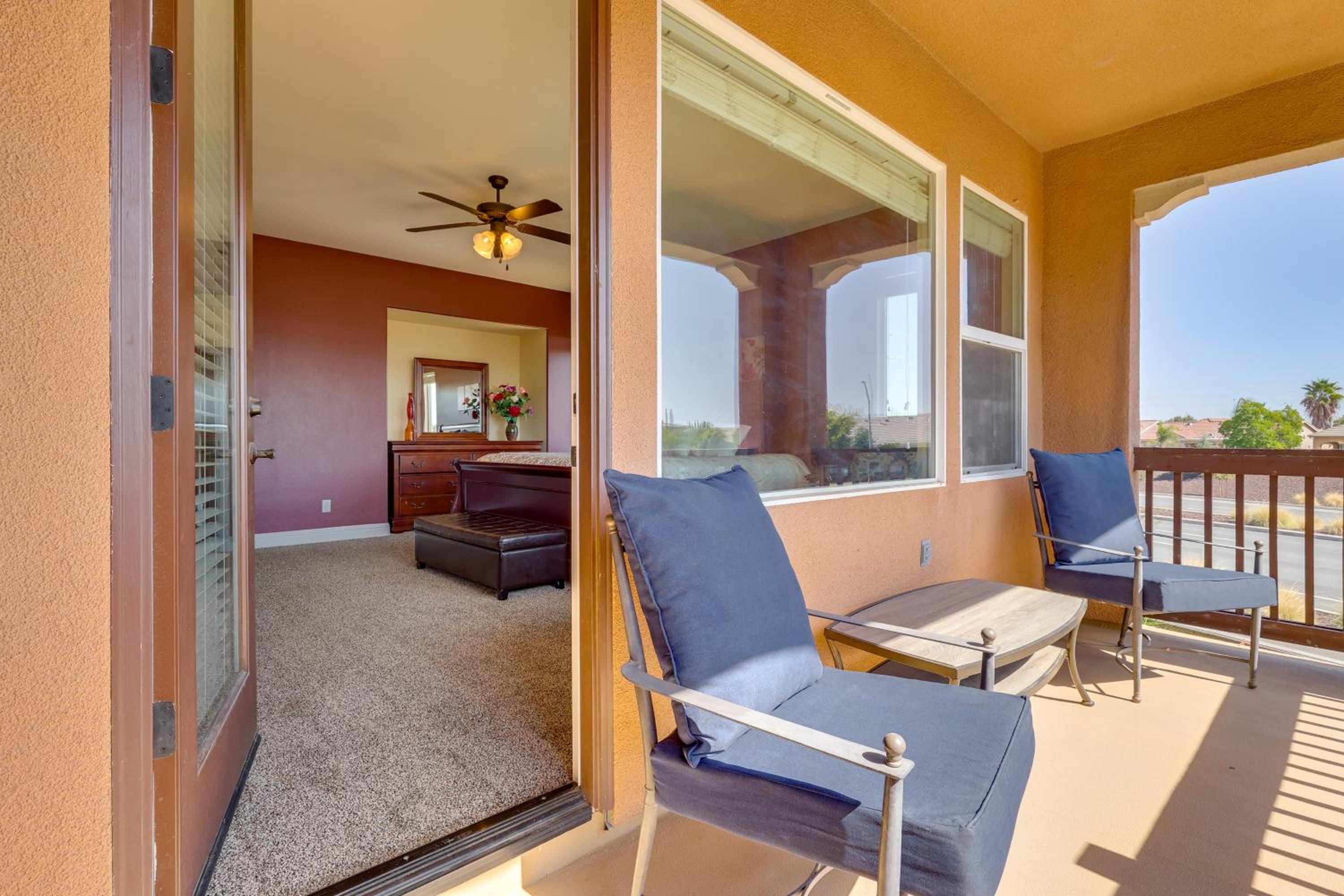Outdoor Oasis with Fire Pit Pet-Friendly Fresno Gem