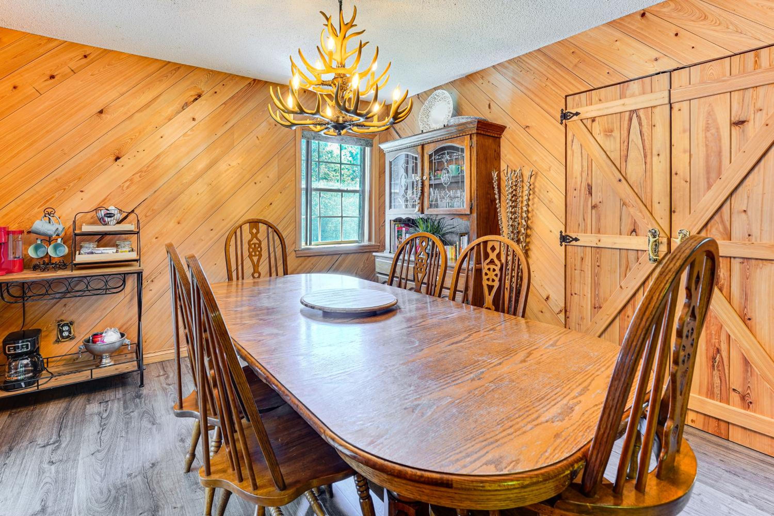 Suwannee River Retreat Pet Friendly, Private Dock