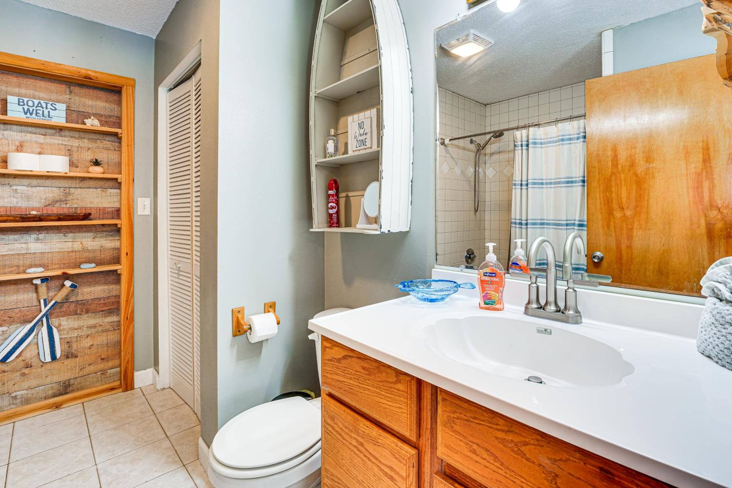 Suwannee River Retreat Pet Friendly, Private Dock