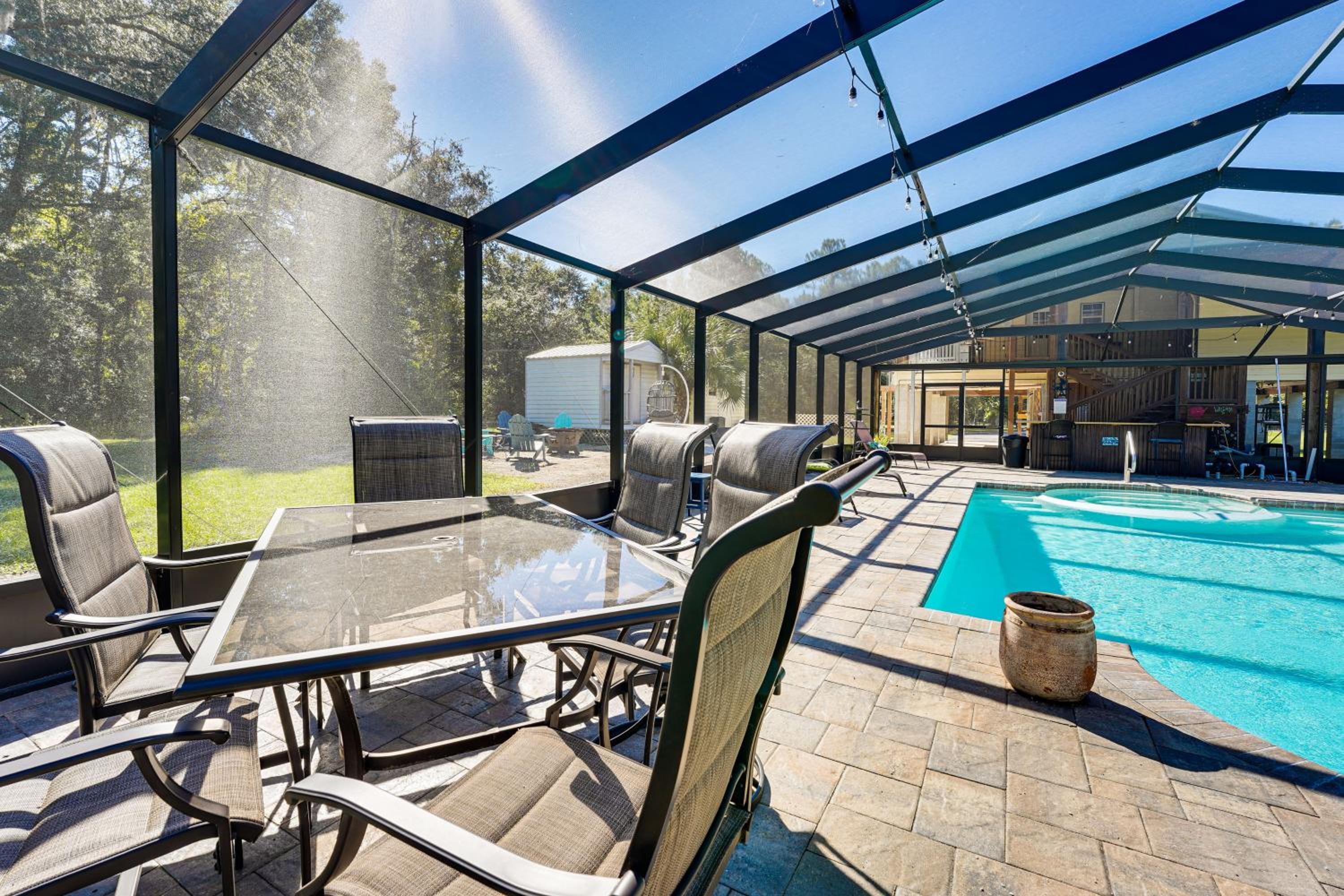 Suwannee River Retreat Pet Friendly, Private Dock