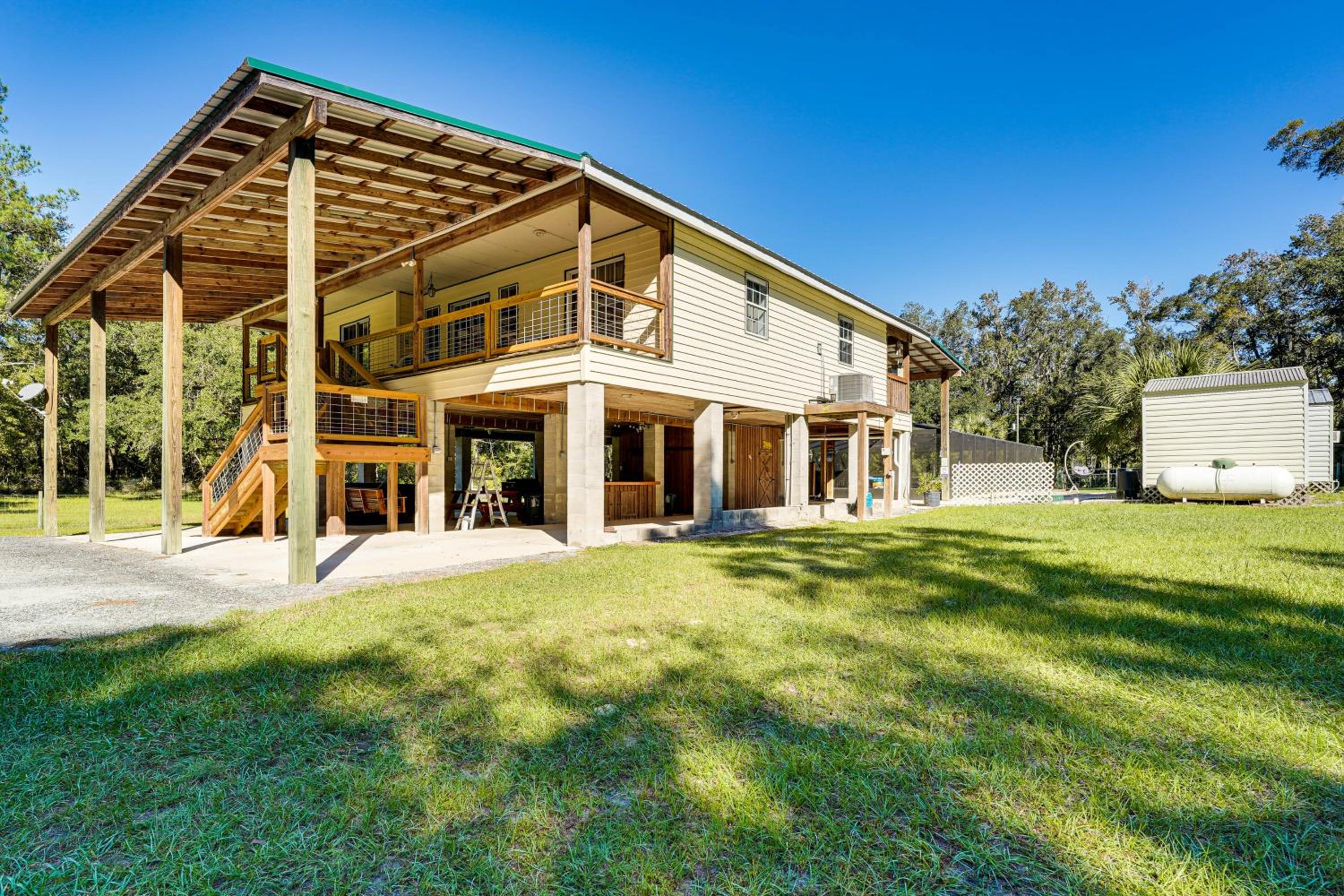 Suwannee River Retreat Pet Friendly, Private Dock