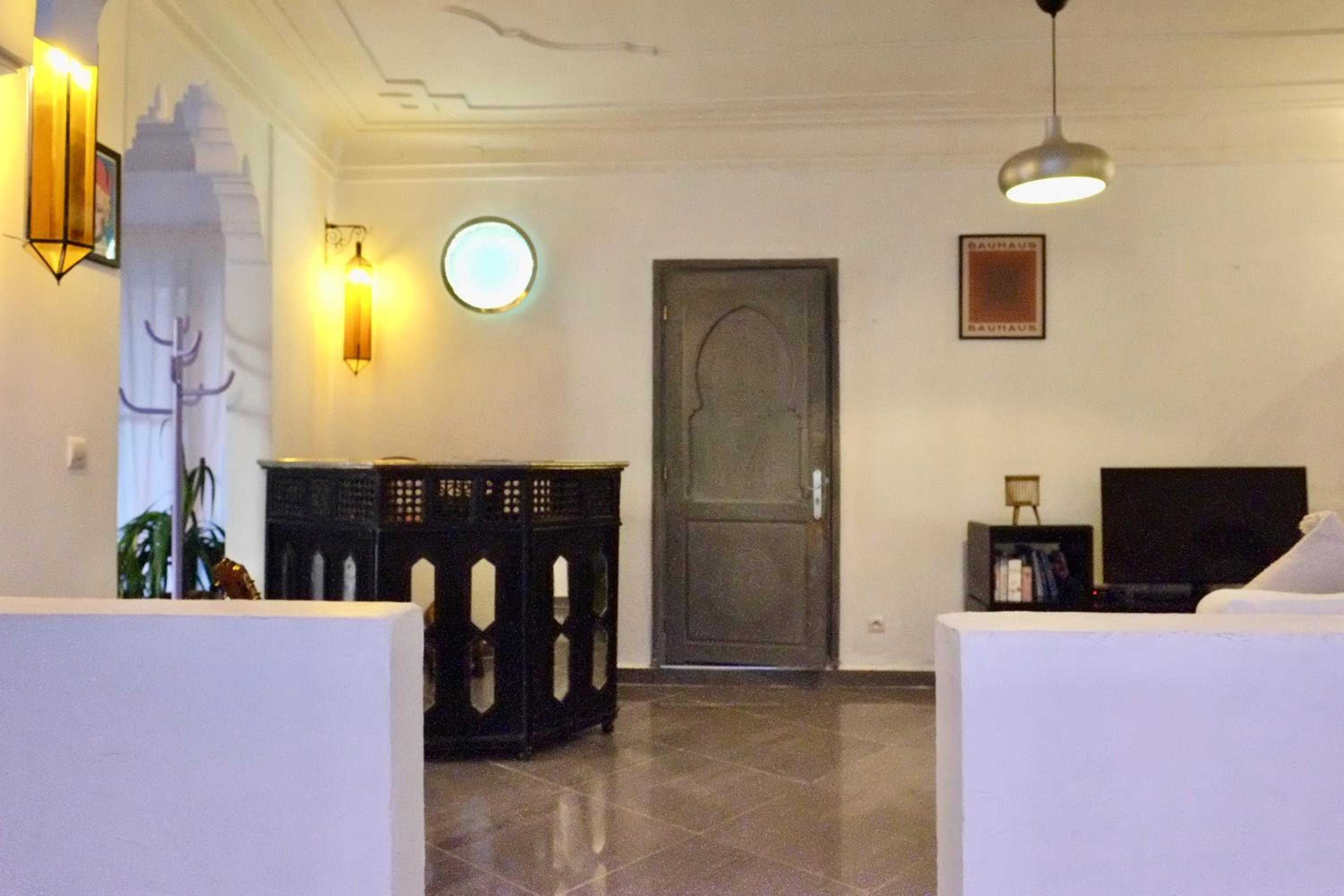 Villa with Private Pool and Garden, Fast Wi-Fi