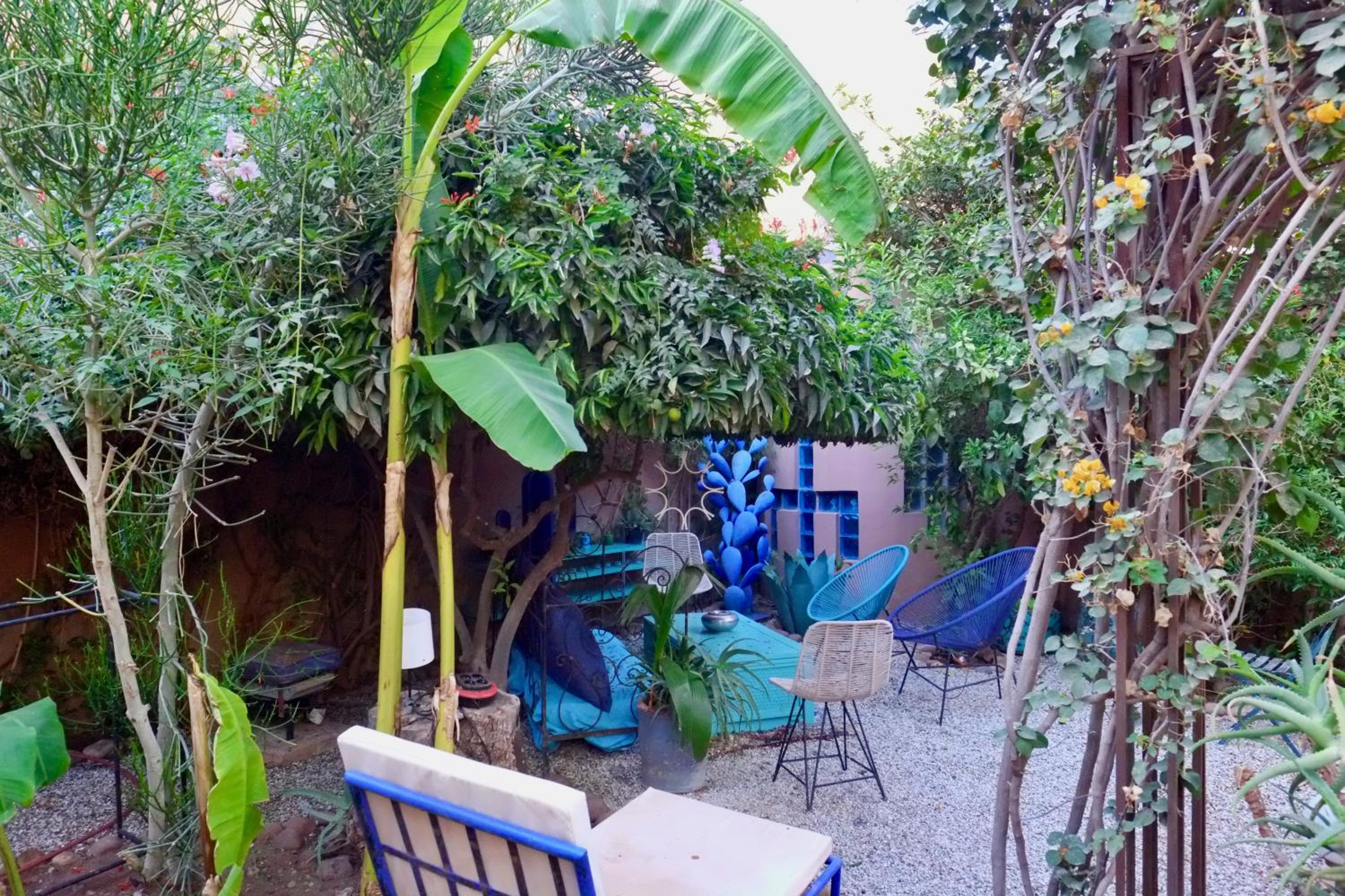 Villa with Private Pool and Garden, Fast Wi-Fi