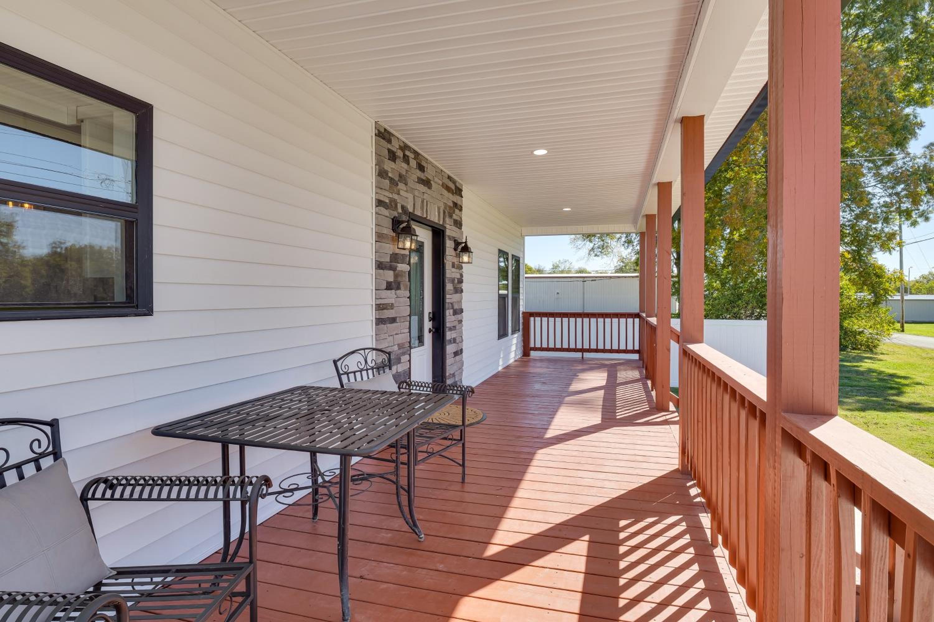 Tullahoma Whiskey Trail Base with Yard and Fire Pit
