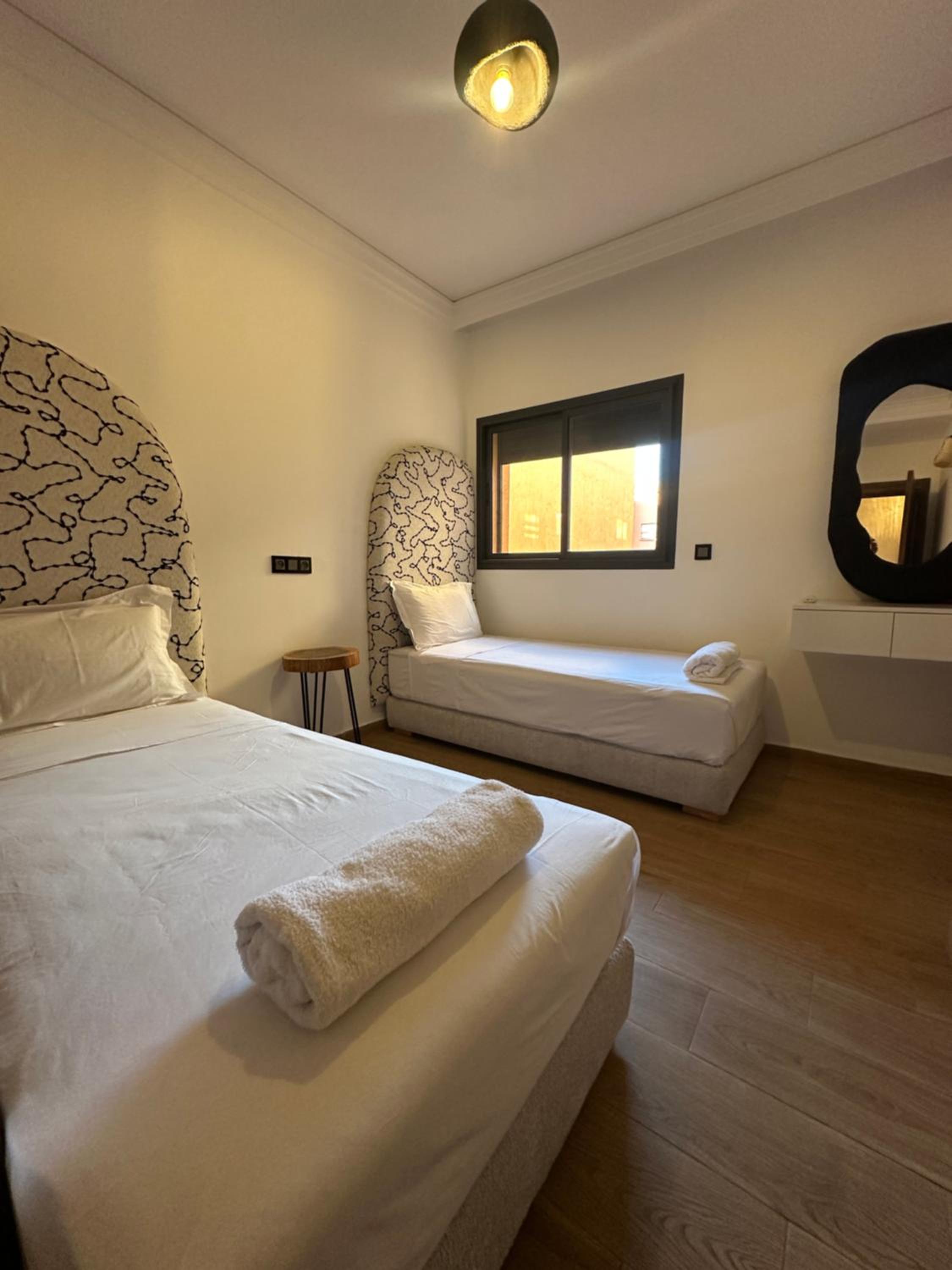 Gueliz Central Apartment with Pool and Parking