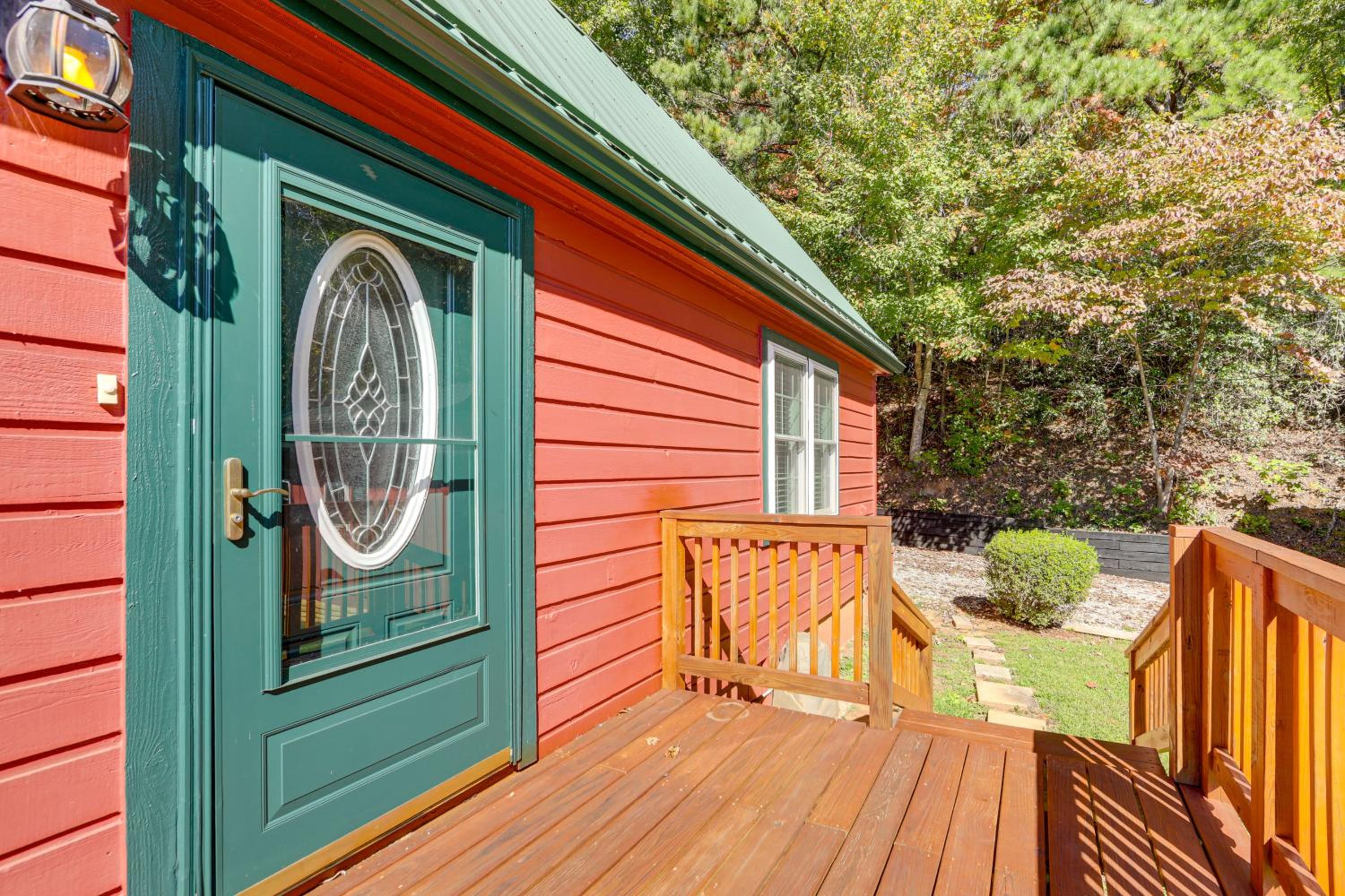Million-Dollar Mtn Views Cozy Home in Franklin!