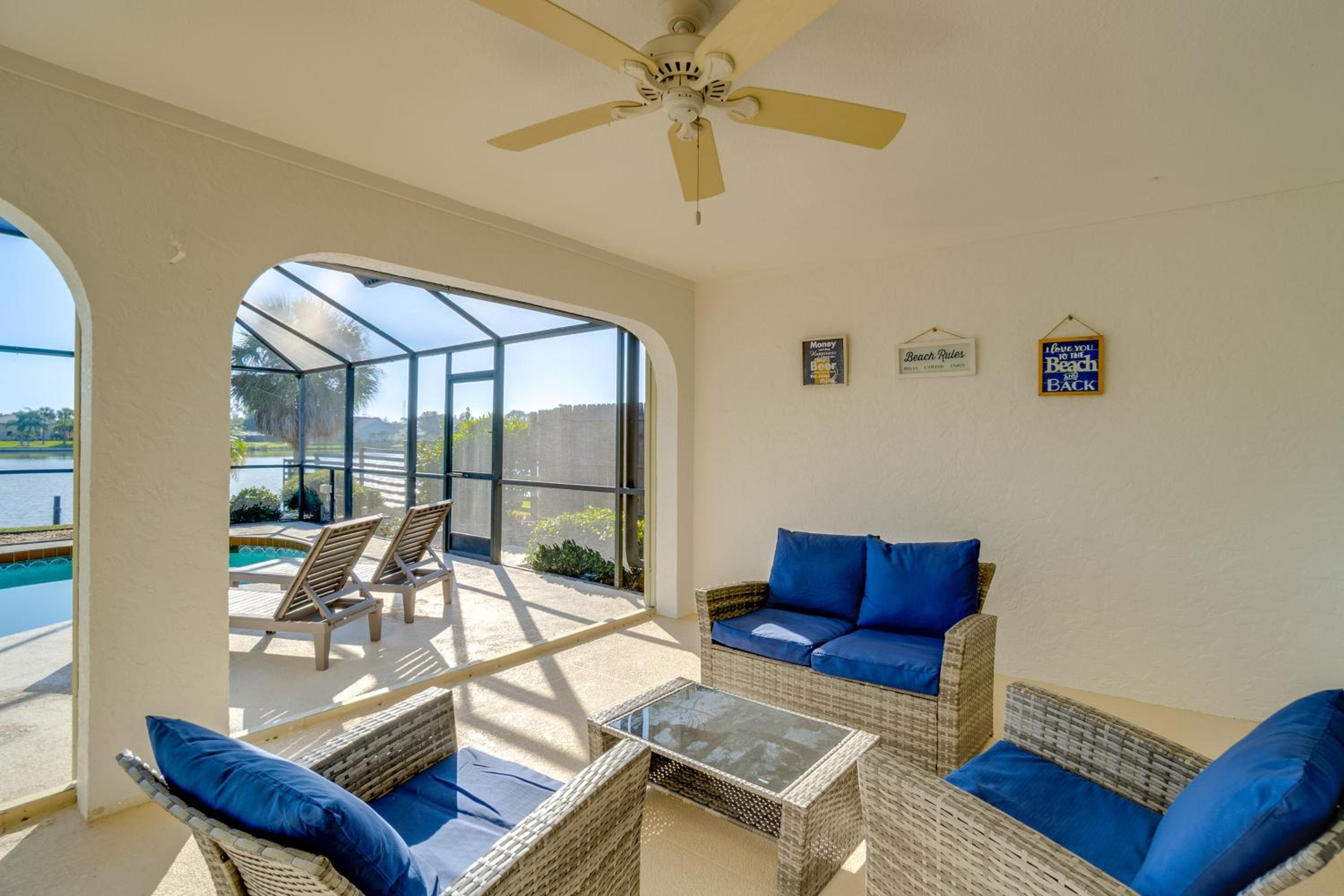 Private Pool! Lakefront Paradise in Port Charlotte