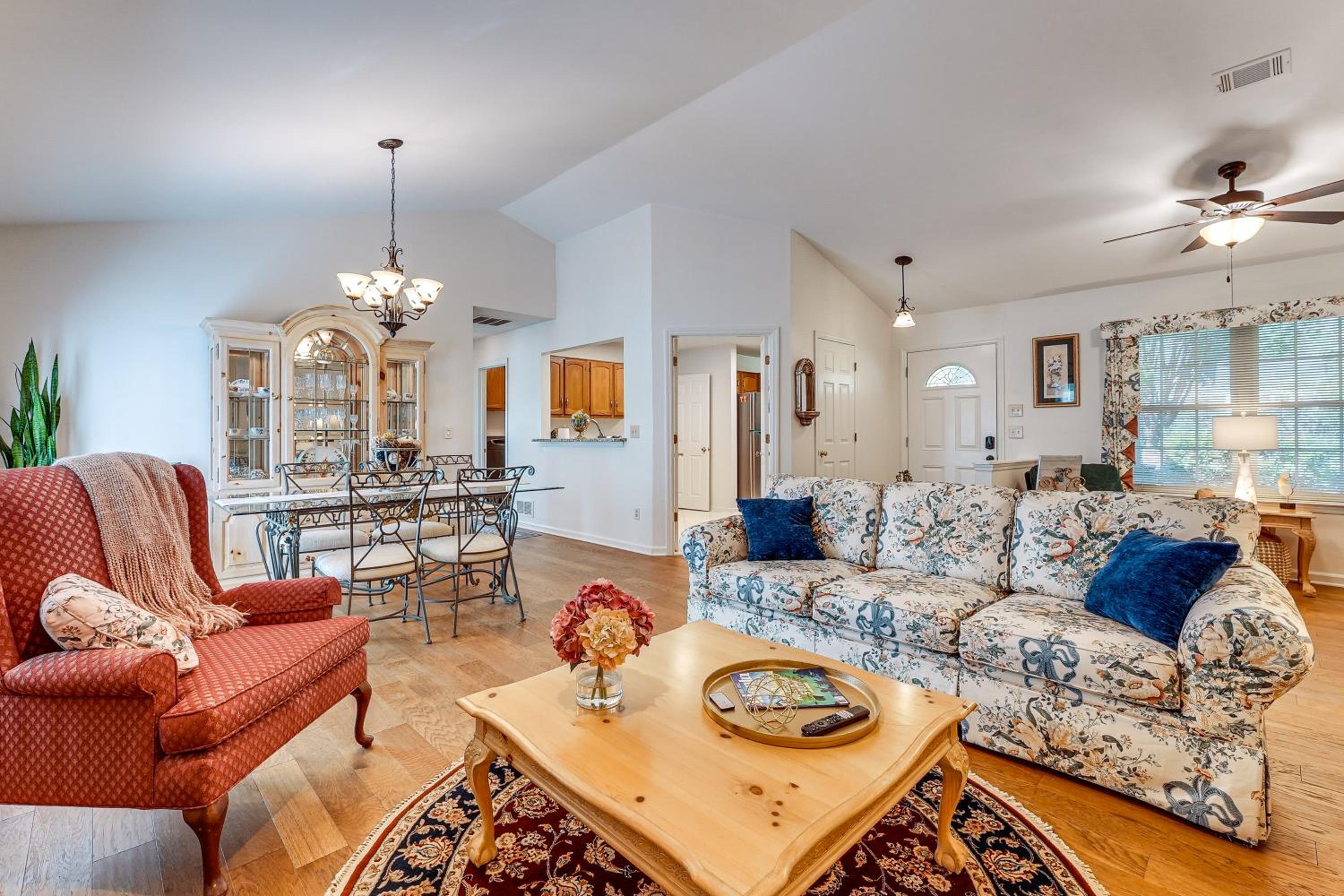 2 Mi to KSU Family Home with Games, Near Parks