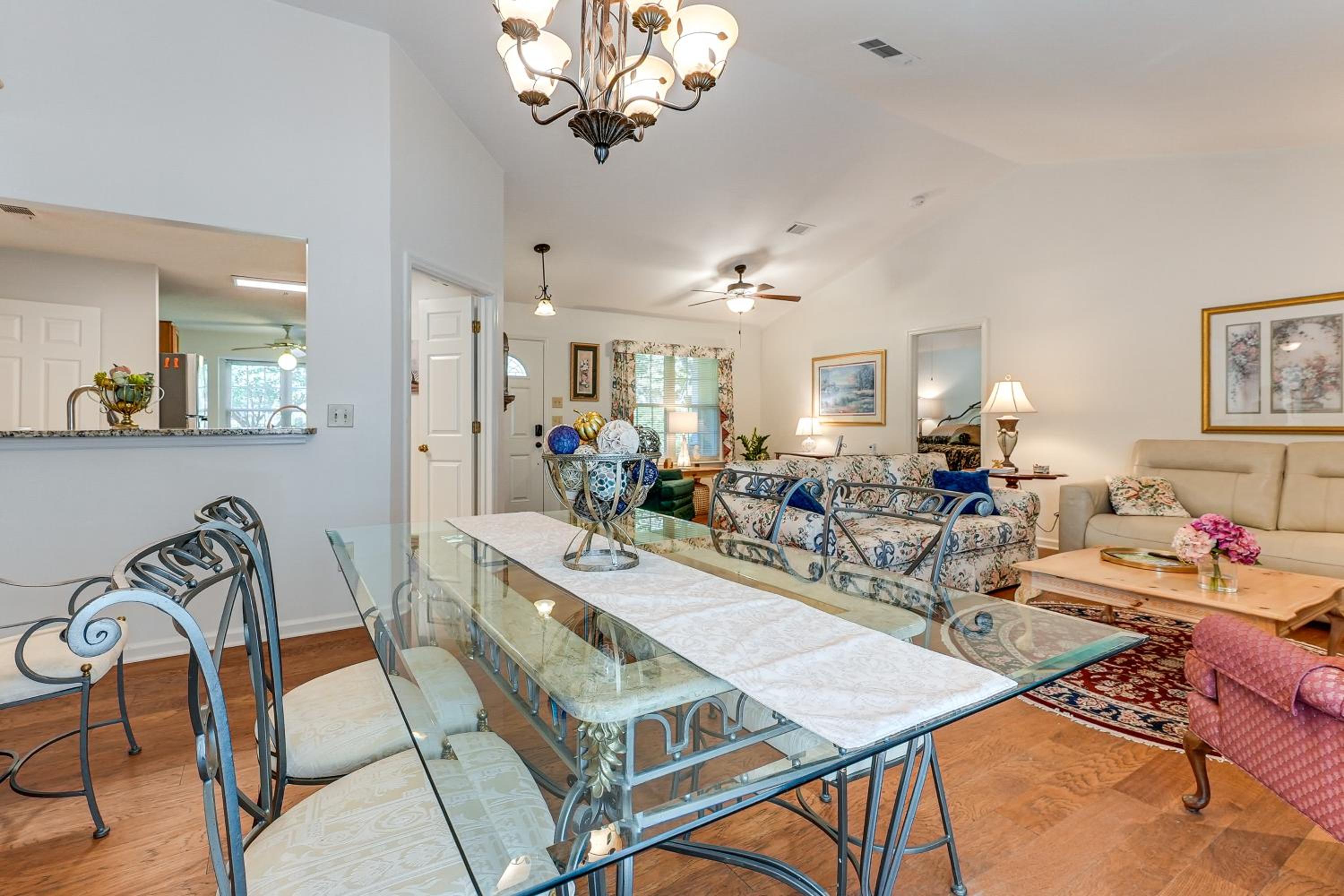 2 Mi to KSU Family Home with Games, Near Parks
