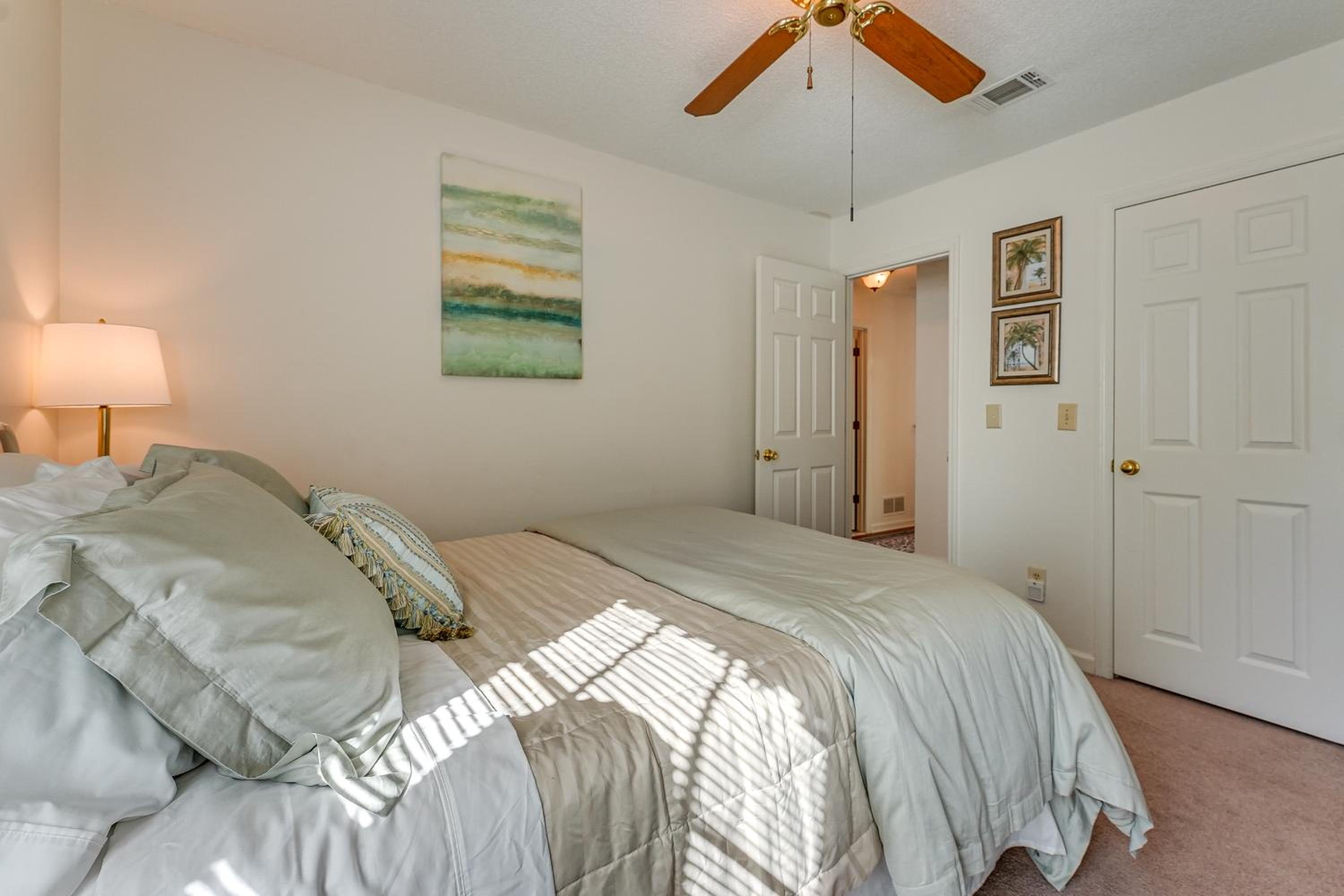 2 Mi to KSU Family Home with Games, Near Parks