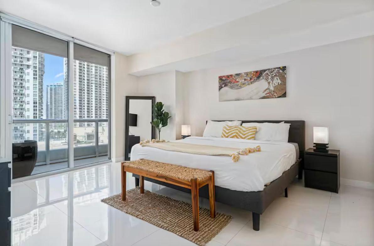 Miami Brickell Condos - W Miami