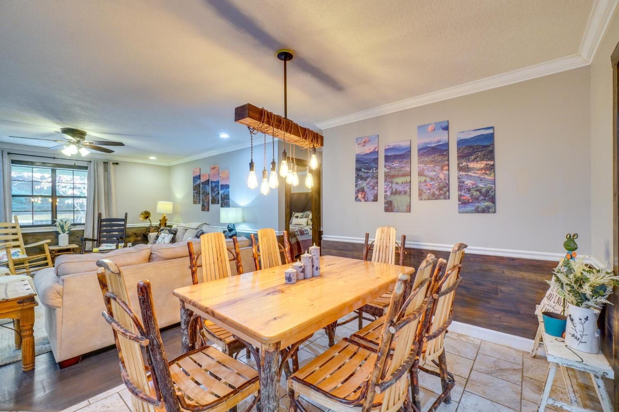 Walk to Dollywood! Cabin with Theater, Pool, Arcade