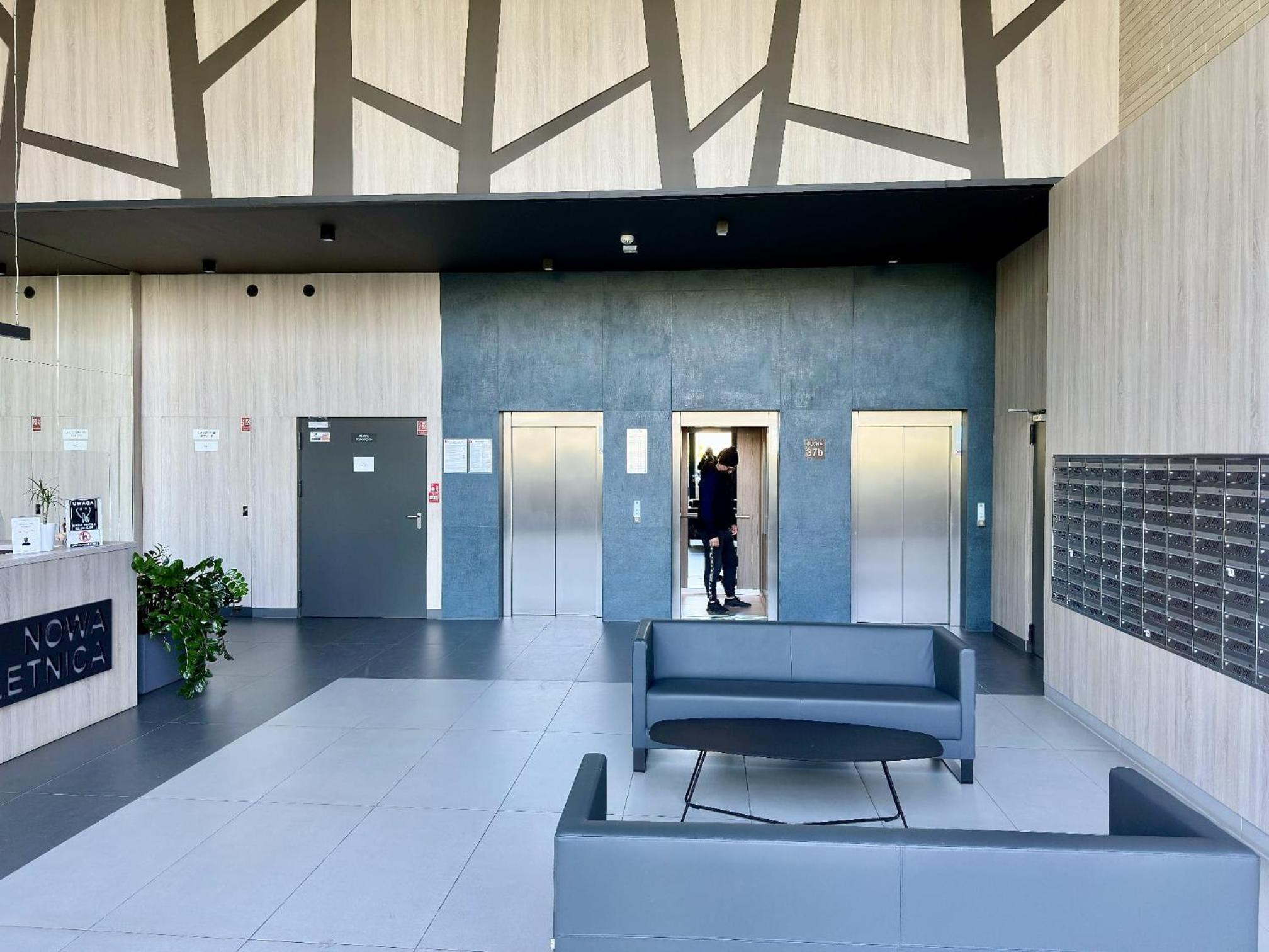 LILY APART - Coworking, gym, indoor playground & pet friendly